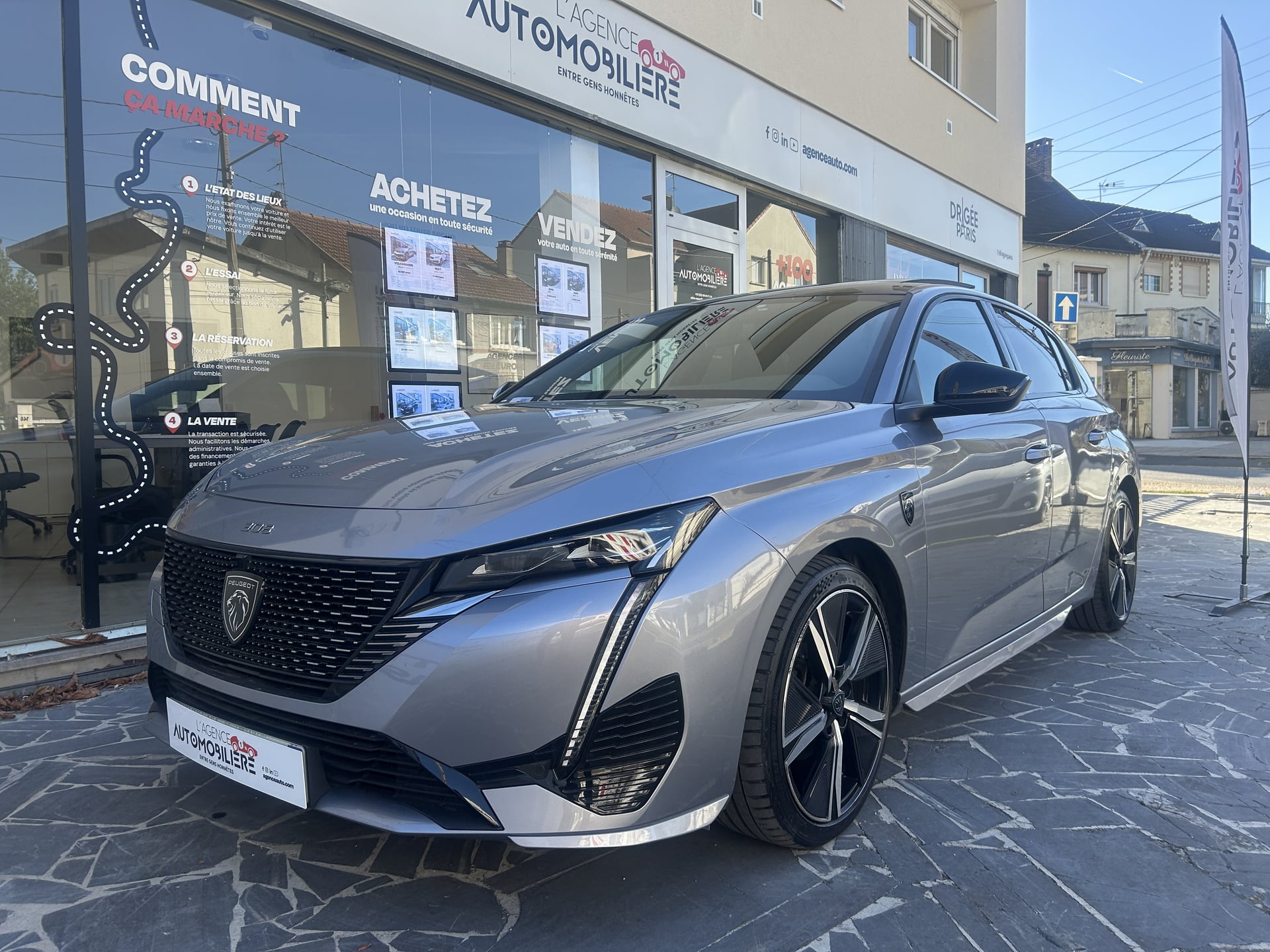 Peugeot 308 GT 130CH EAT8 - TOIT OUVRANT - SUIVI COMPLET