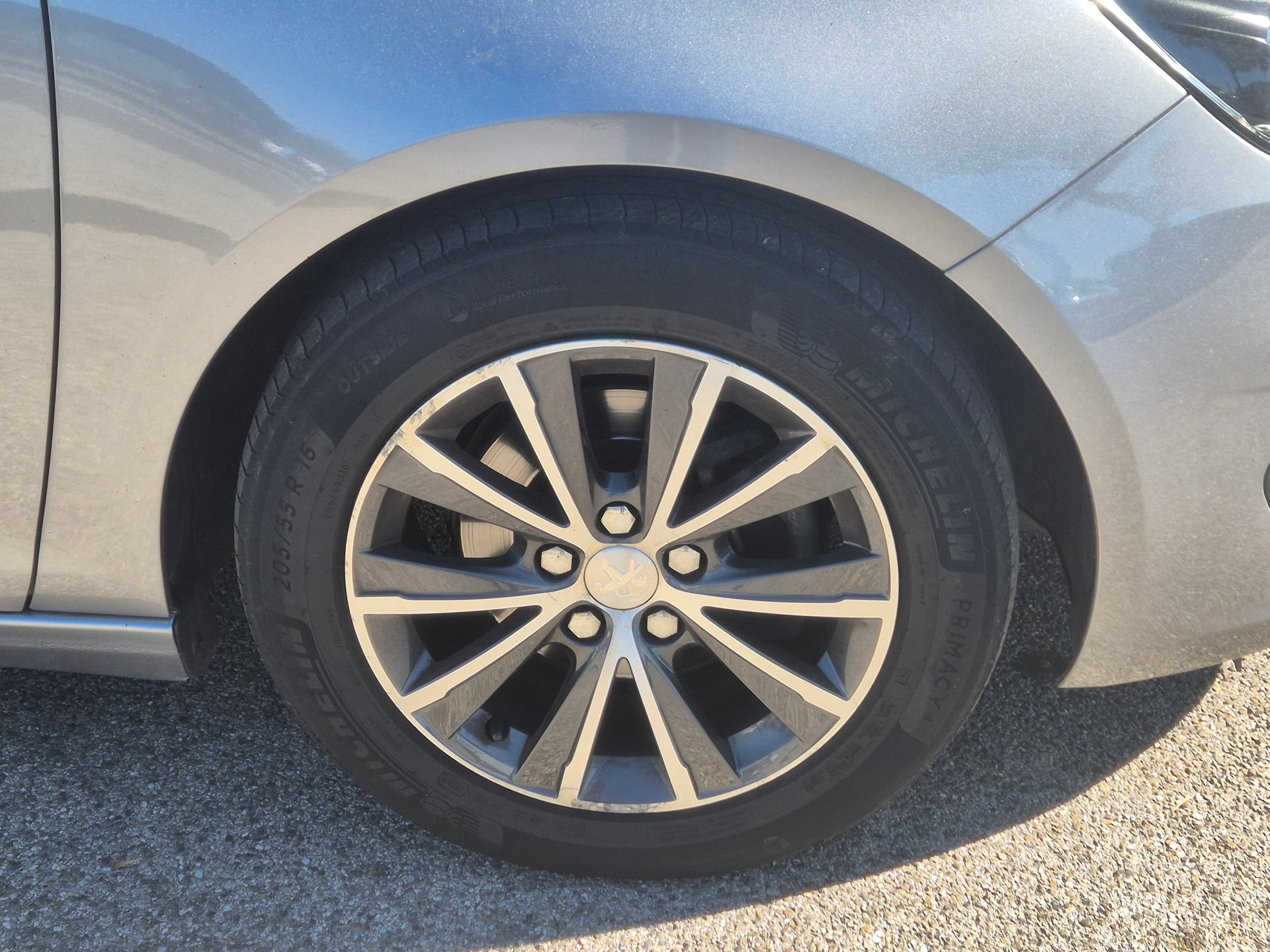 Peugeot 308 (T9) 1.6 BlueHDi 120 cv ALLURE EAT6 Boîte auto — 17
