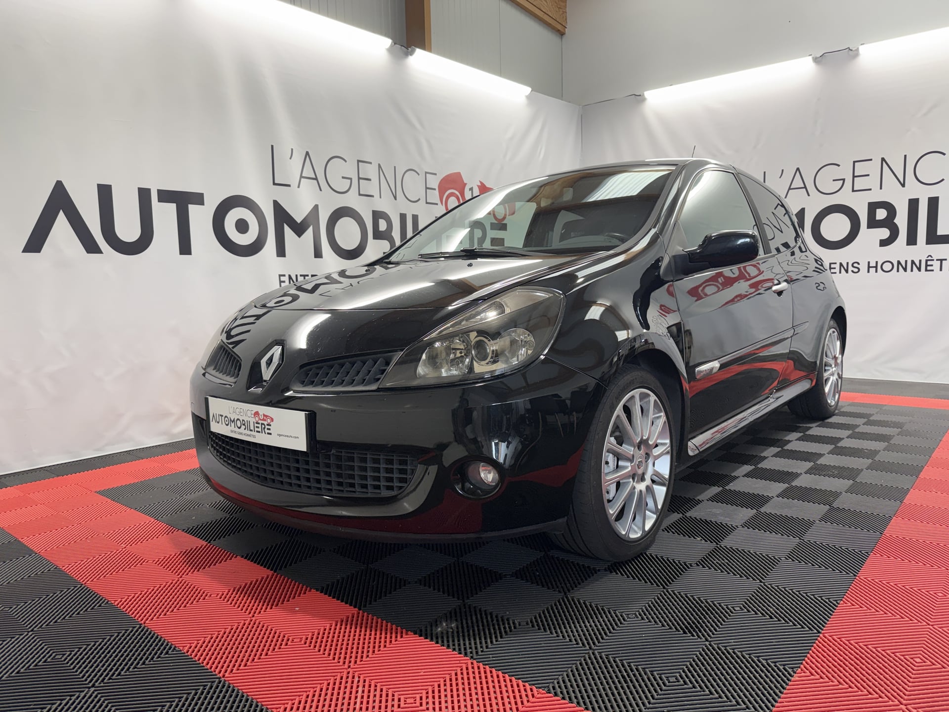Renault Clio 2.0 16V 200 RS RENAULT SPORT (Ligne GT Performance)