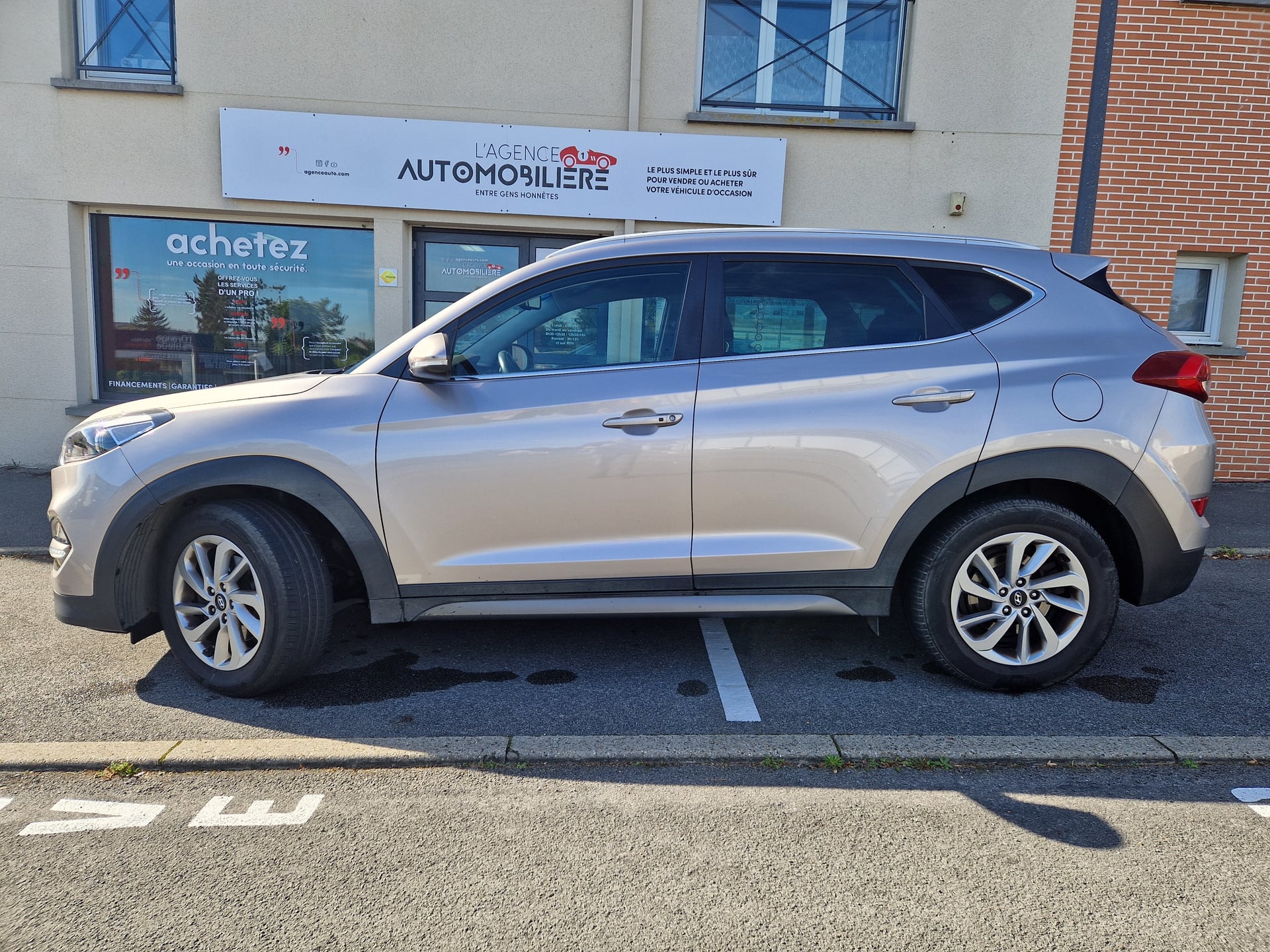 Hyundai Tucson III 1.7 CRDI 141 CRATIVE DCT-7 — 2