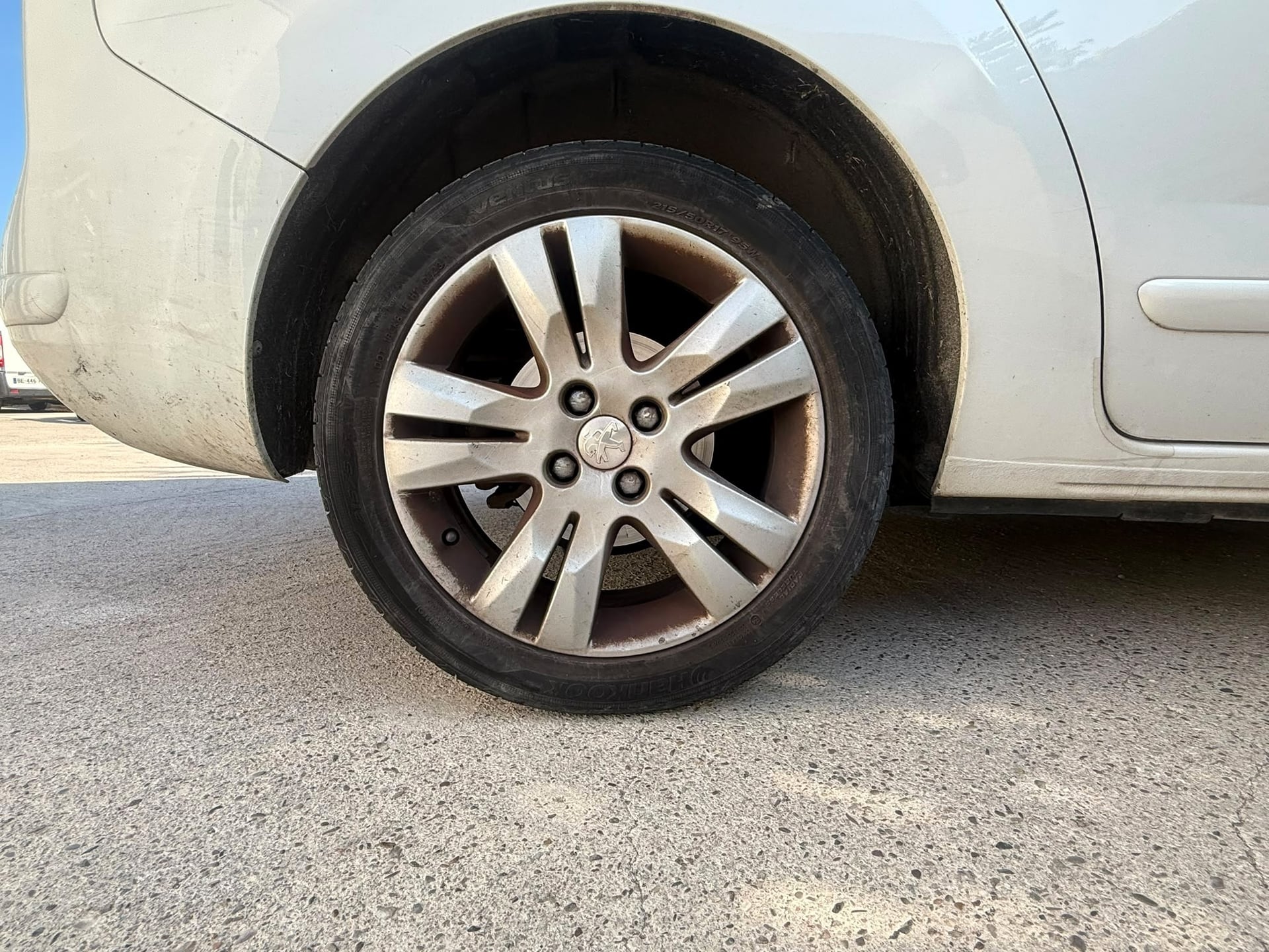 Peugeot 5008 GENERATION-I 1.6 120 ALLURE EAT BVA START-STOP — 30