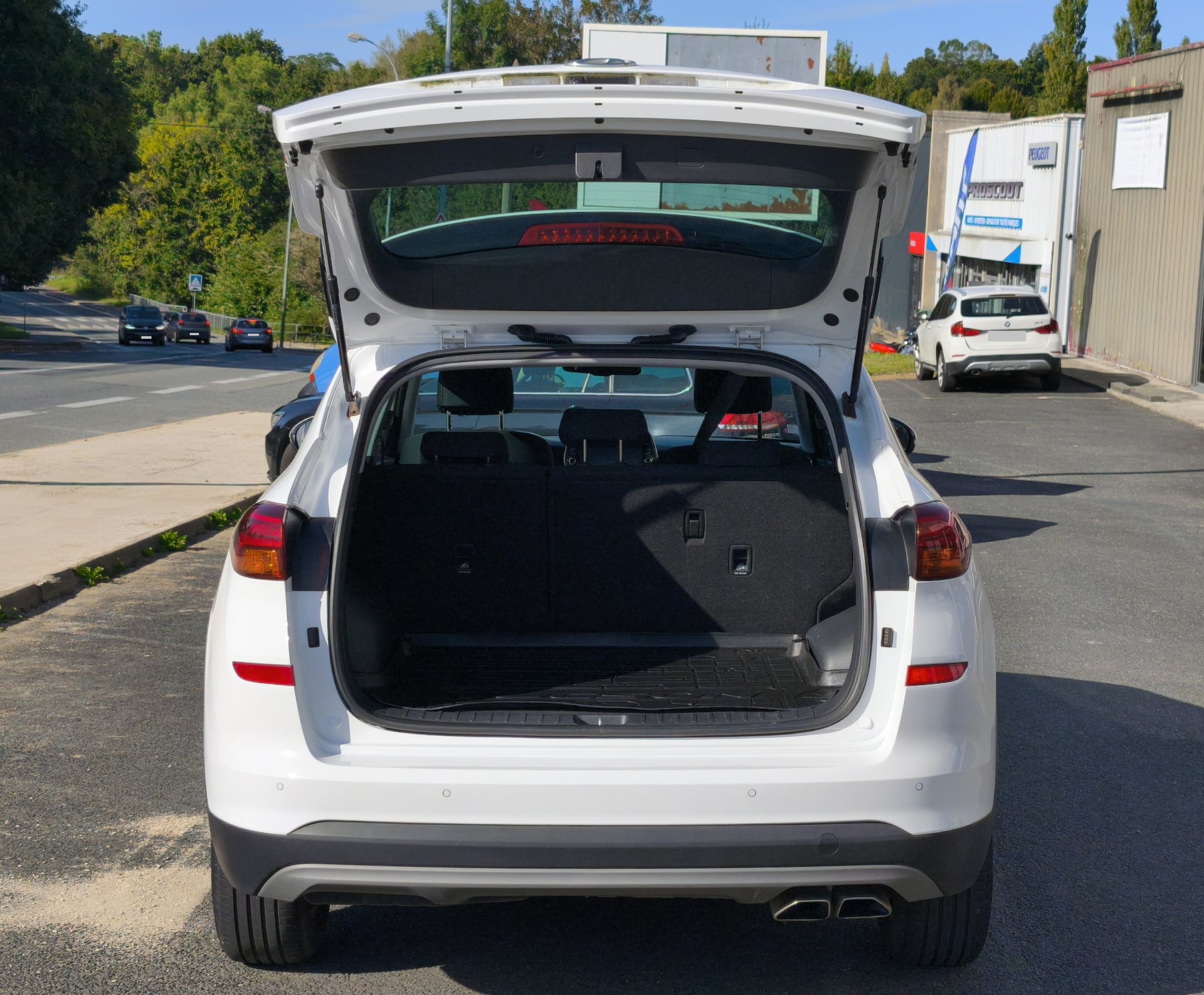 Hyundai Tucson 1.6 crdi 136 ch CREATIVE — 40
