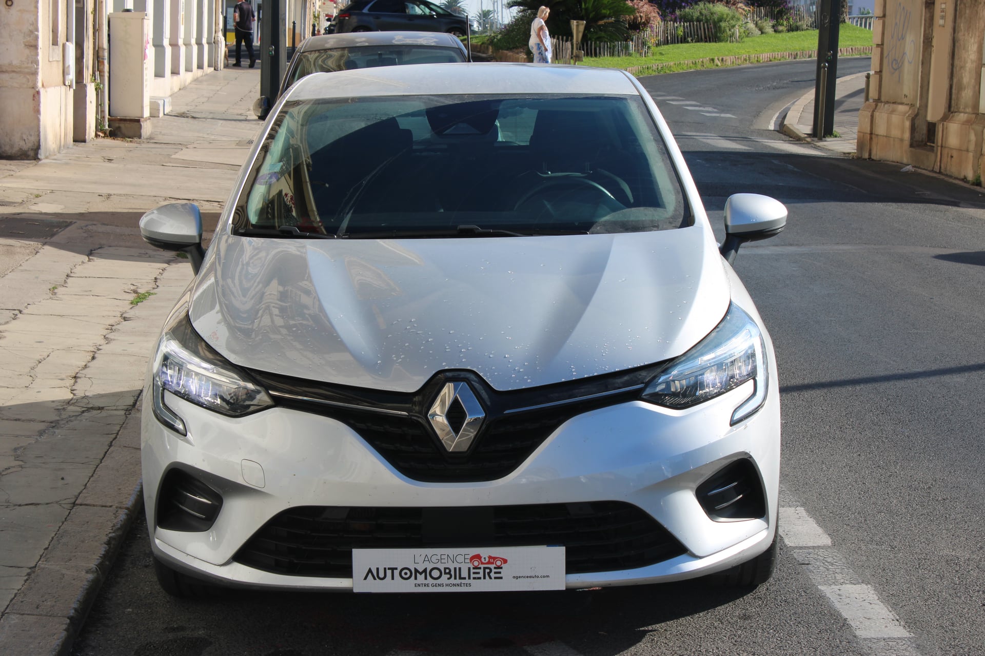 Renault Clio 1.6 E-TECH 140H 90 HYBRID FULL-HYBRID BUSINESS BVA ( Carplay, Caméra de recul ... ) — 2