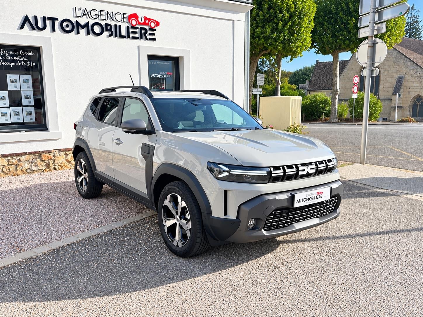Dacia Duster 140H Full Hybrid Journey 4x2 ( Attelage )