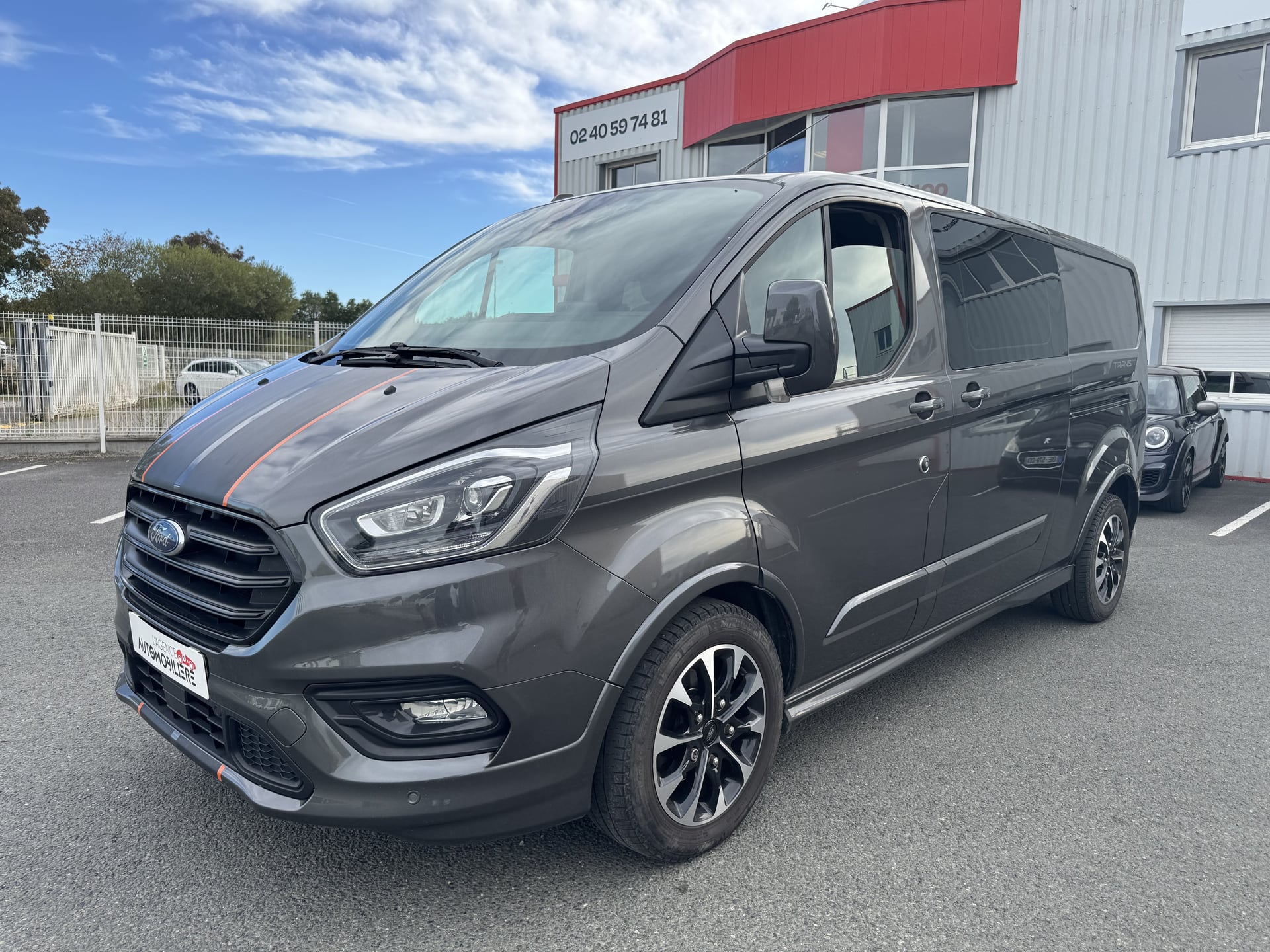 Ford Transit Custom Fg CABINE APPROFONDIE 7 PLACES (5 SIEGES) 320 L2H1 2.0 185 BVA SPORT | AUVENT + MATELAS | GARANTIE 12 MOIS
