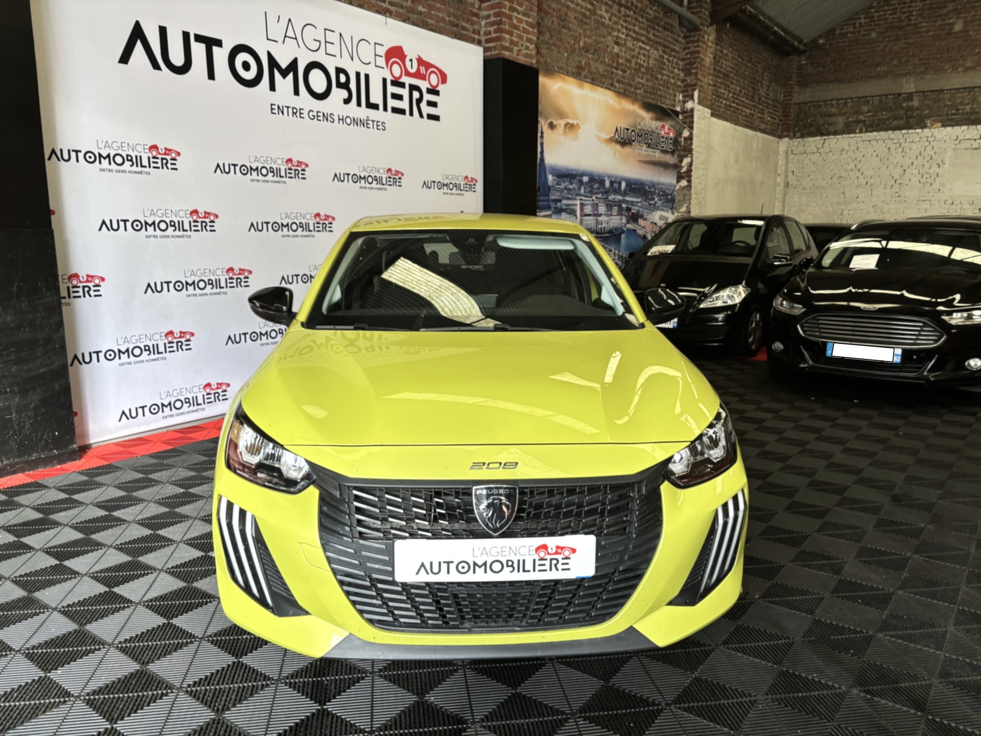 Peugeot Peugeot E-208 (2e Generation) 50KW finition Style — 2