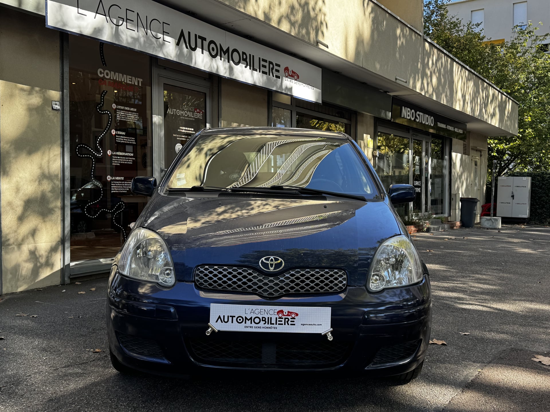 Toyota Yaris (2) 65 VVT-I CREATIVE MMT 3P FAIBLE KILOMETRAGE — 2