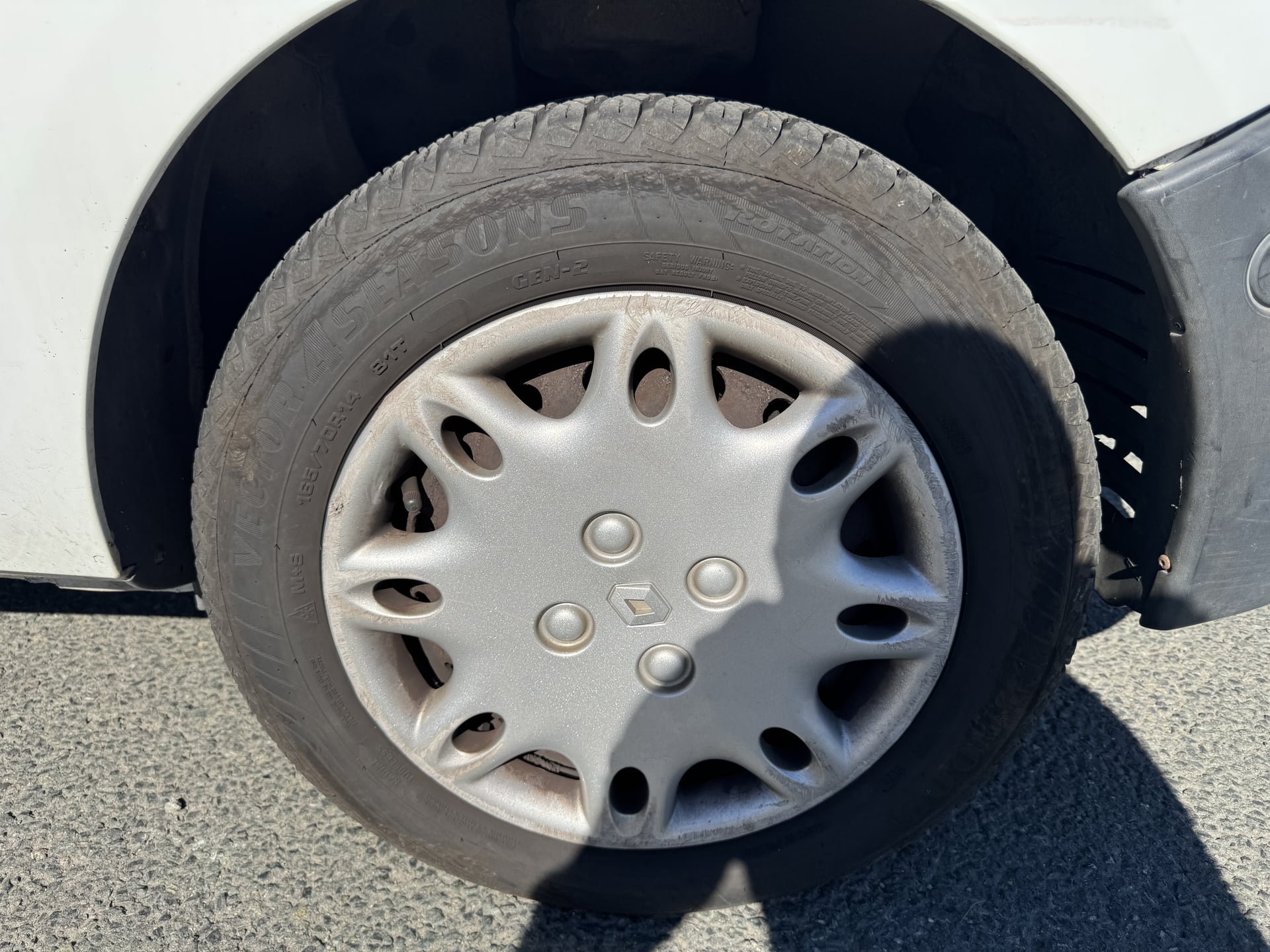 Renault Kangoo EXPRESS FOURGON 1.5 DCI 65 | GALERIE | ATTELAGE — 32