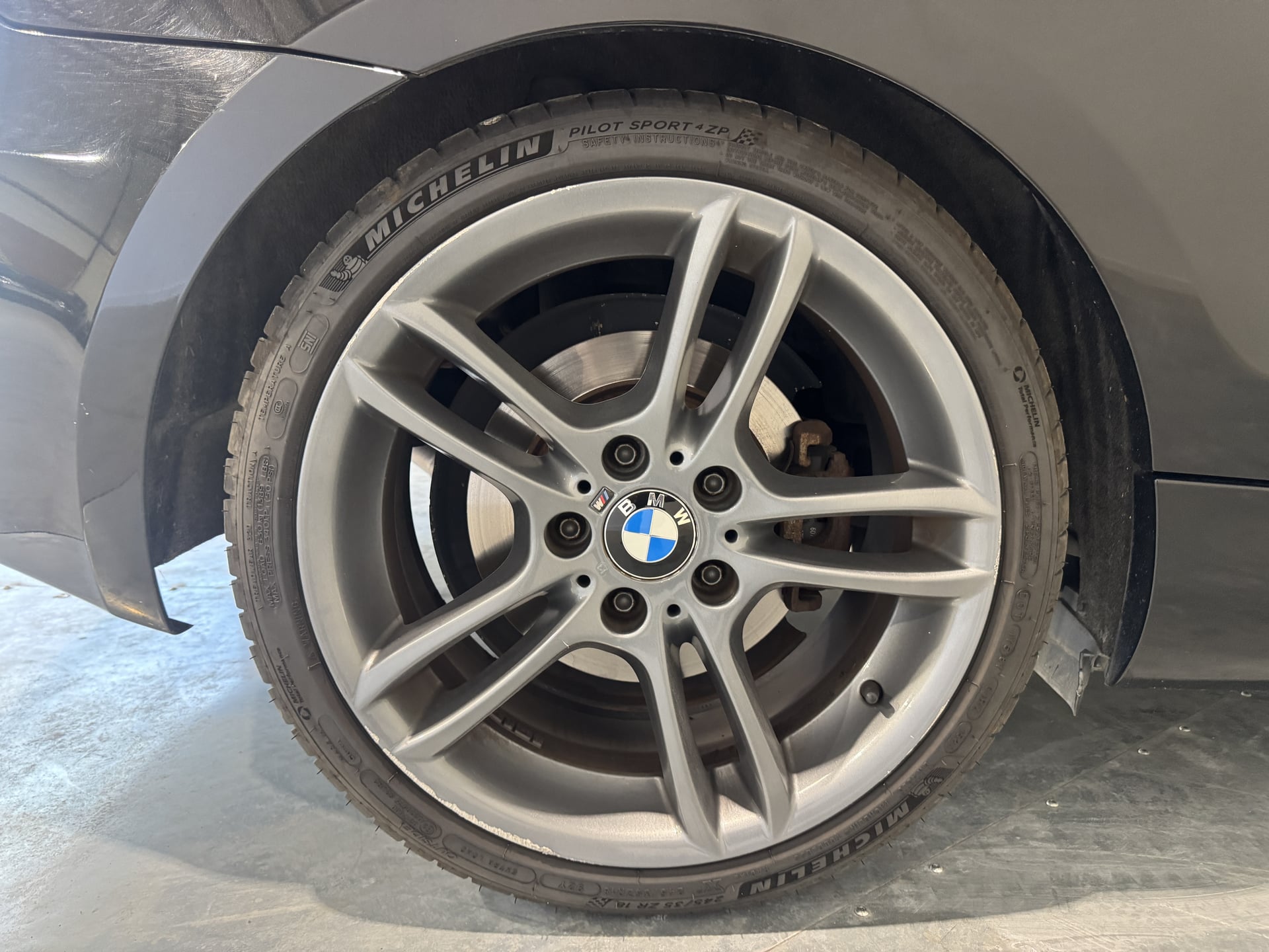 BMW Série 1 E81 LCI 123d 204 ch Edition M Sport A — 29
