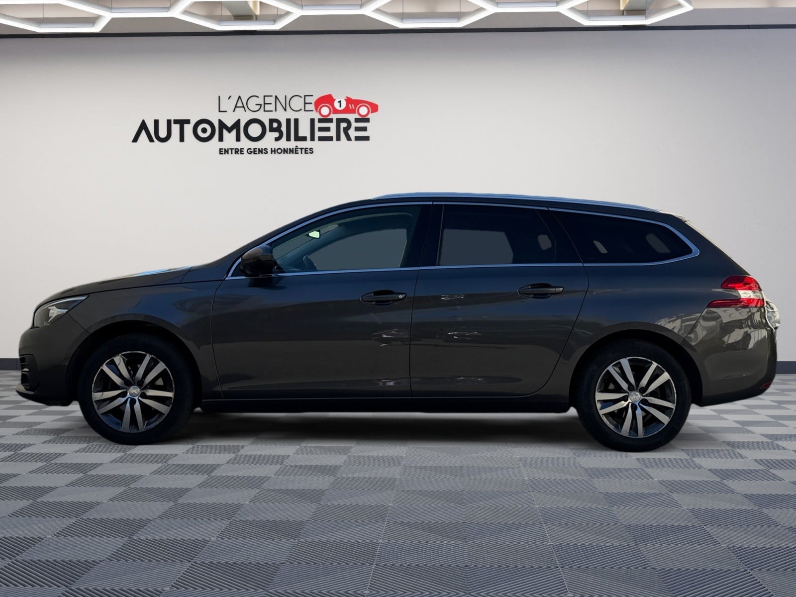 Peugeot 308 SW 1.2 130ch Allure — 2