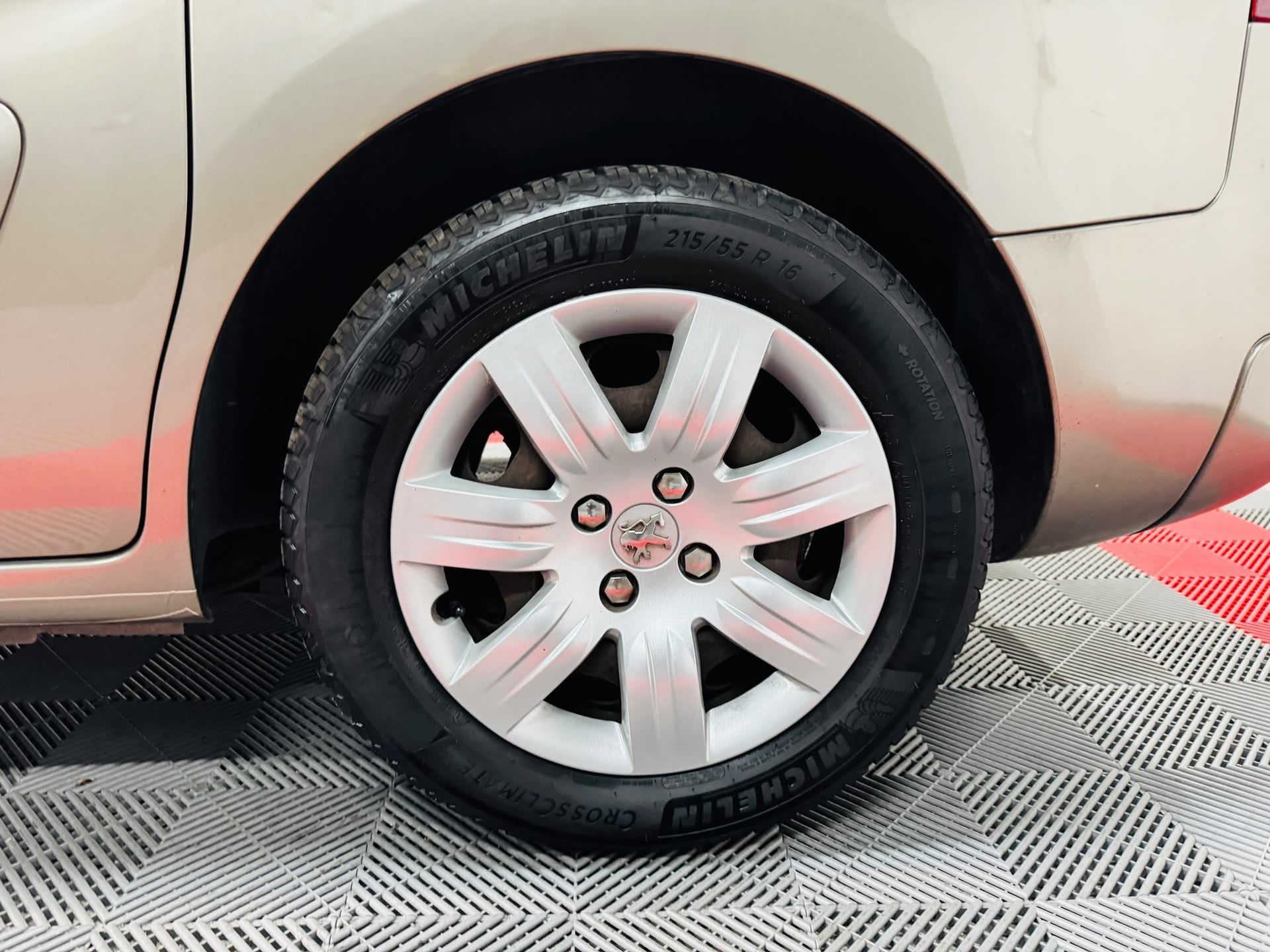 Peugeot Partner (B9) Tepee 1.6 e-HDi FAP S&S 92 cv — 22