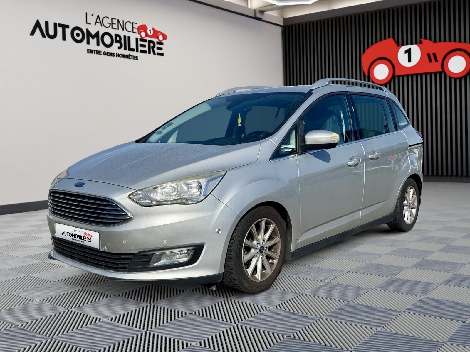 Ford Grand C-max 1.5 TDCi 120ch Stop&Start Titanium Powershift