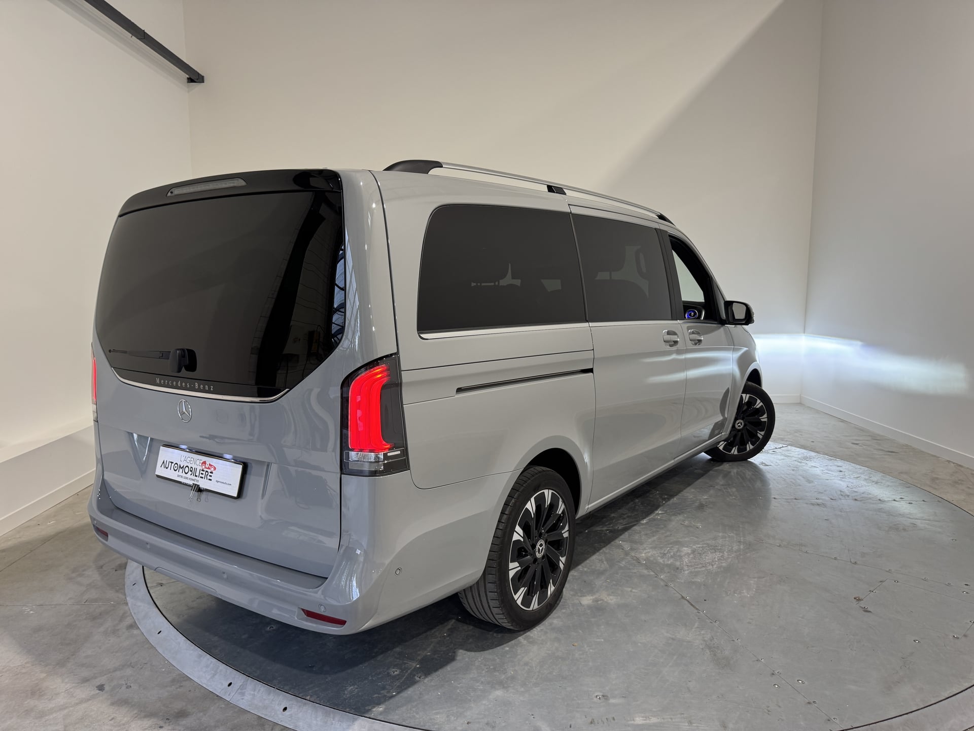 Mercedes-Benz Classe V 250 d-Long Avantgarde 9G-Tronic — 2