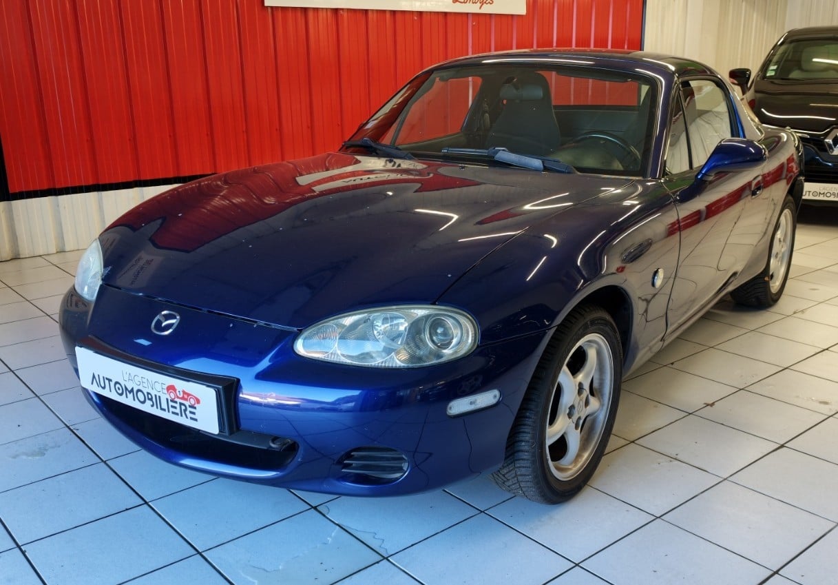 Mazda MX5 MAZDA MX5 1.6L 110CV HARD TOP CARNET D'ENTRETIEN