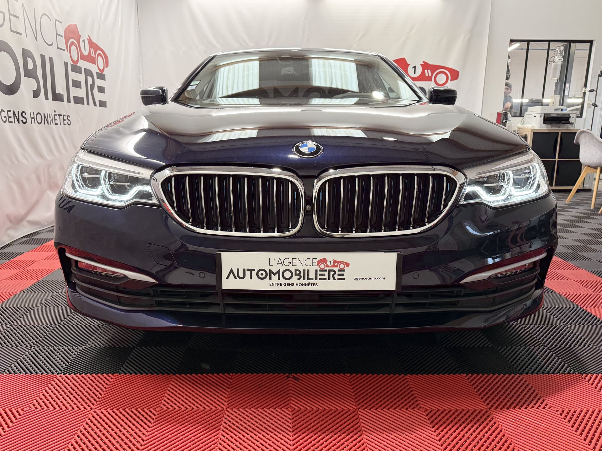 BMW Série 5 (G30) 530E IPERFORMANCE 252 BUSINESS DESIGN BVA8 — 2