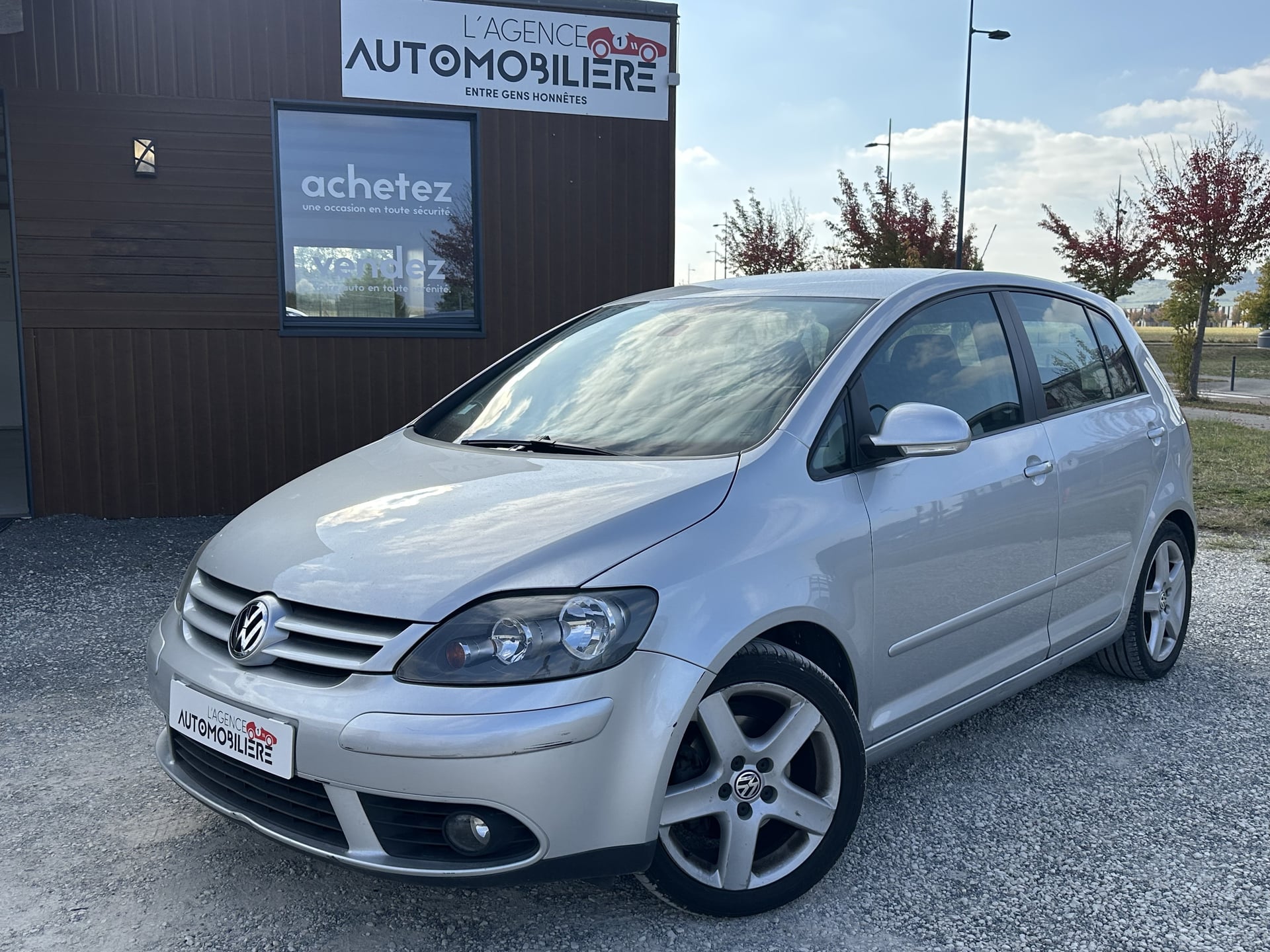 Volkswagen Golf Plus 2.0 TDi 140 CH PREMIÈRE MAIN