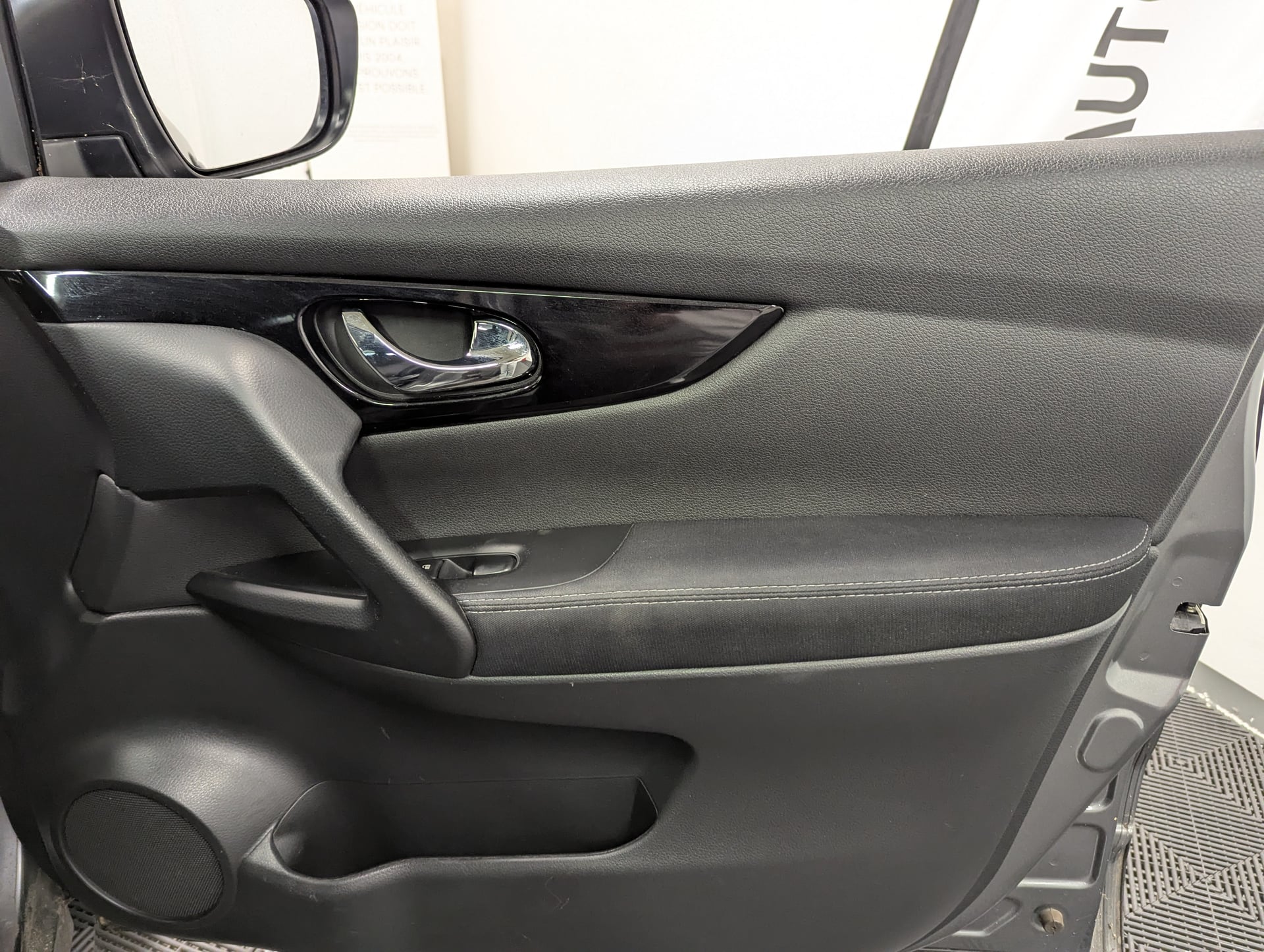 Nissan Qashqai 1.5 DCI 110 CH CONNECT EDITION — 28
