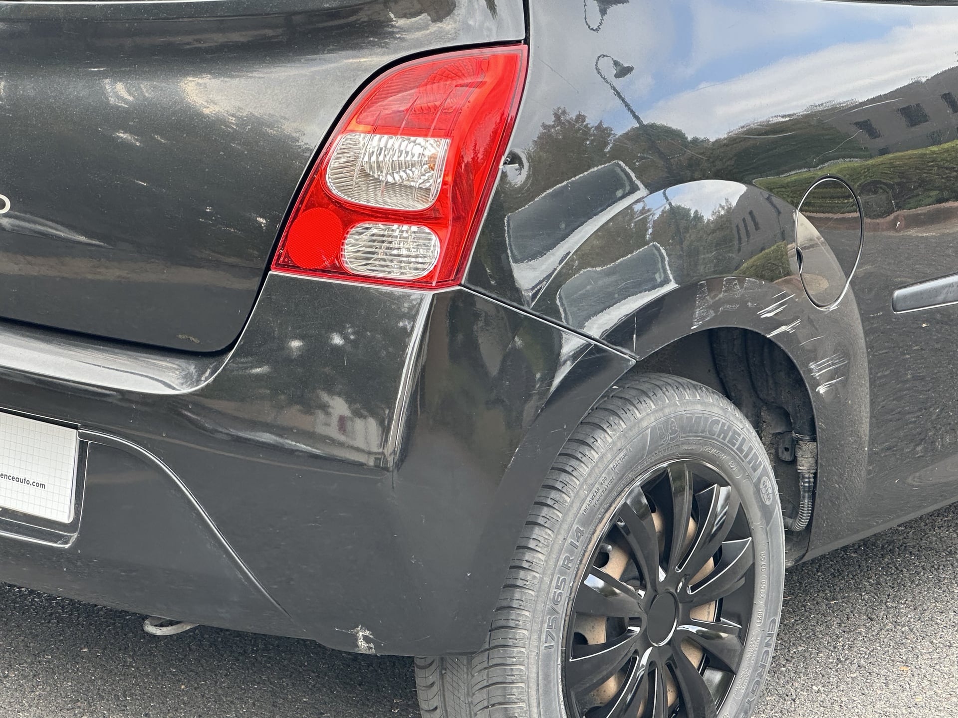Renault Renault Twingo 2 II 1.2 LEV 16V 75 YAHOO! ECO2 — 40