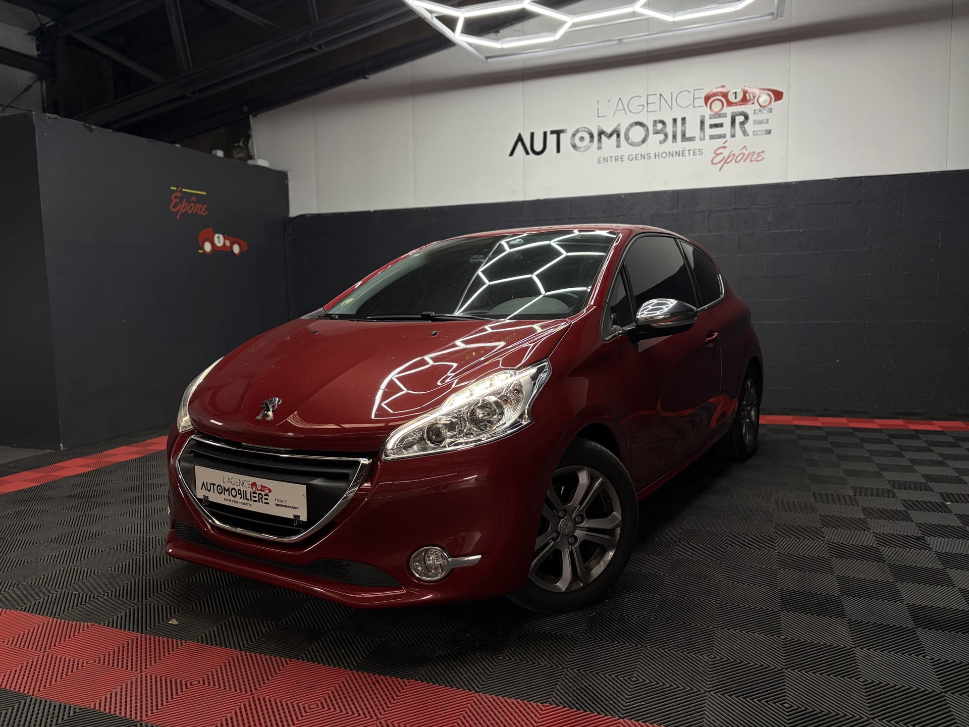 Peugeot 208 1.6 E-HDI 150 ALLURE