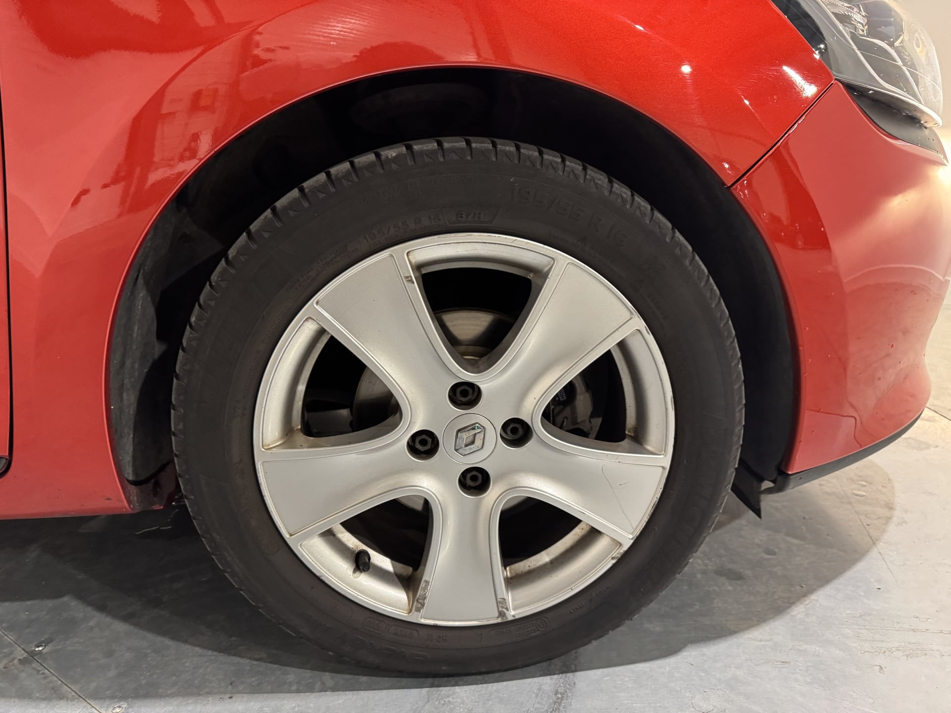 Renault Clio IV 0.9 TCe 90 Energy Eco2 Dynamique — 32