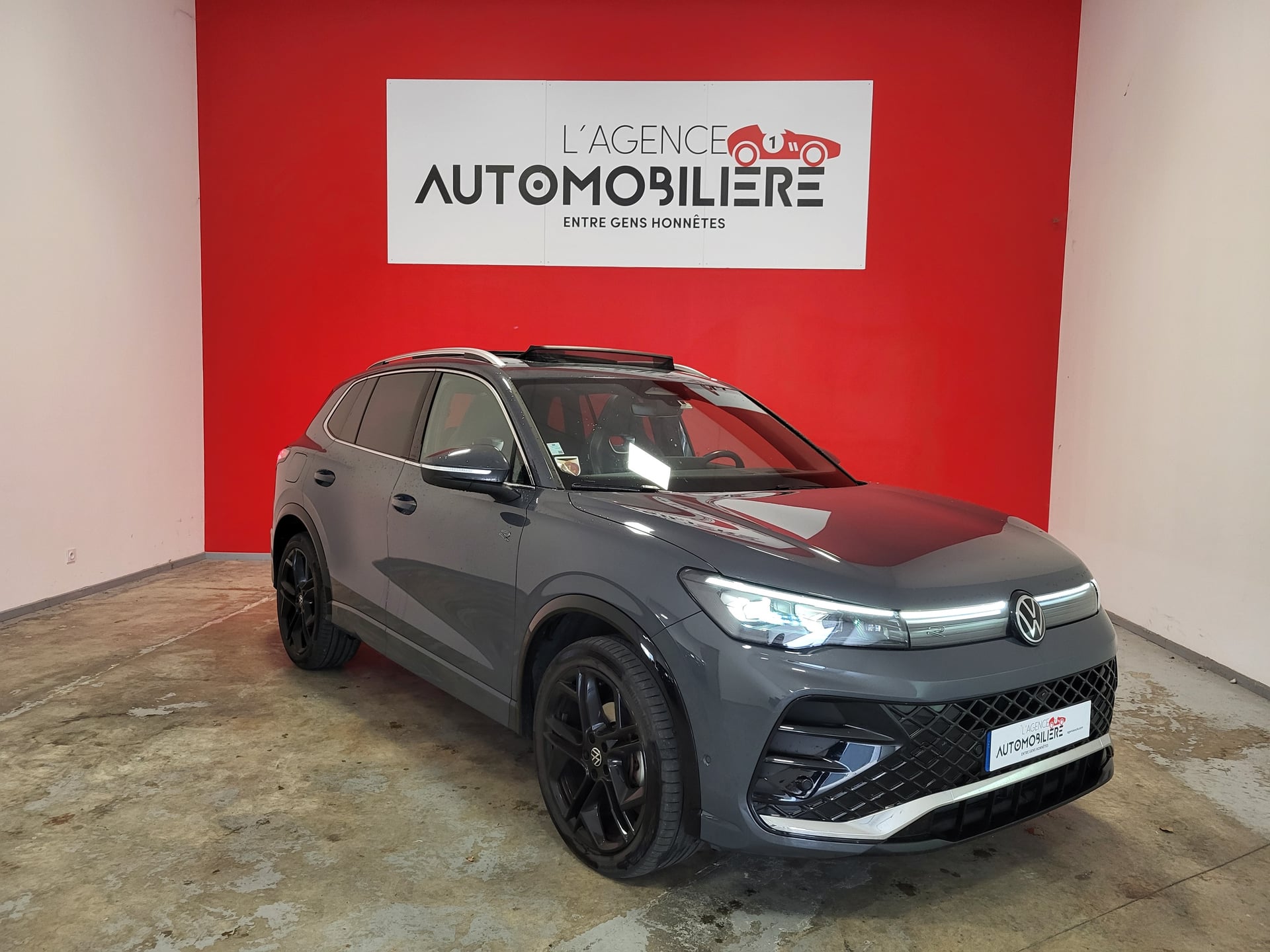 Volkswagen Tiguan 1.5 eTSI 150 DSG7 R LINE + TOIT OUVRANT