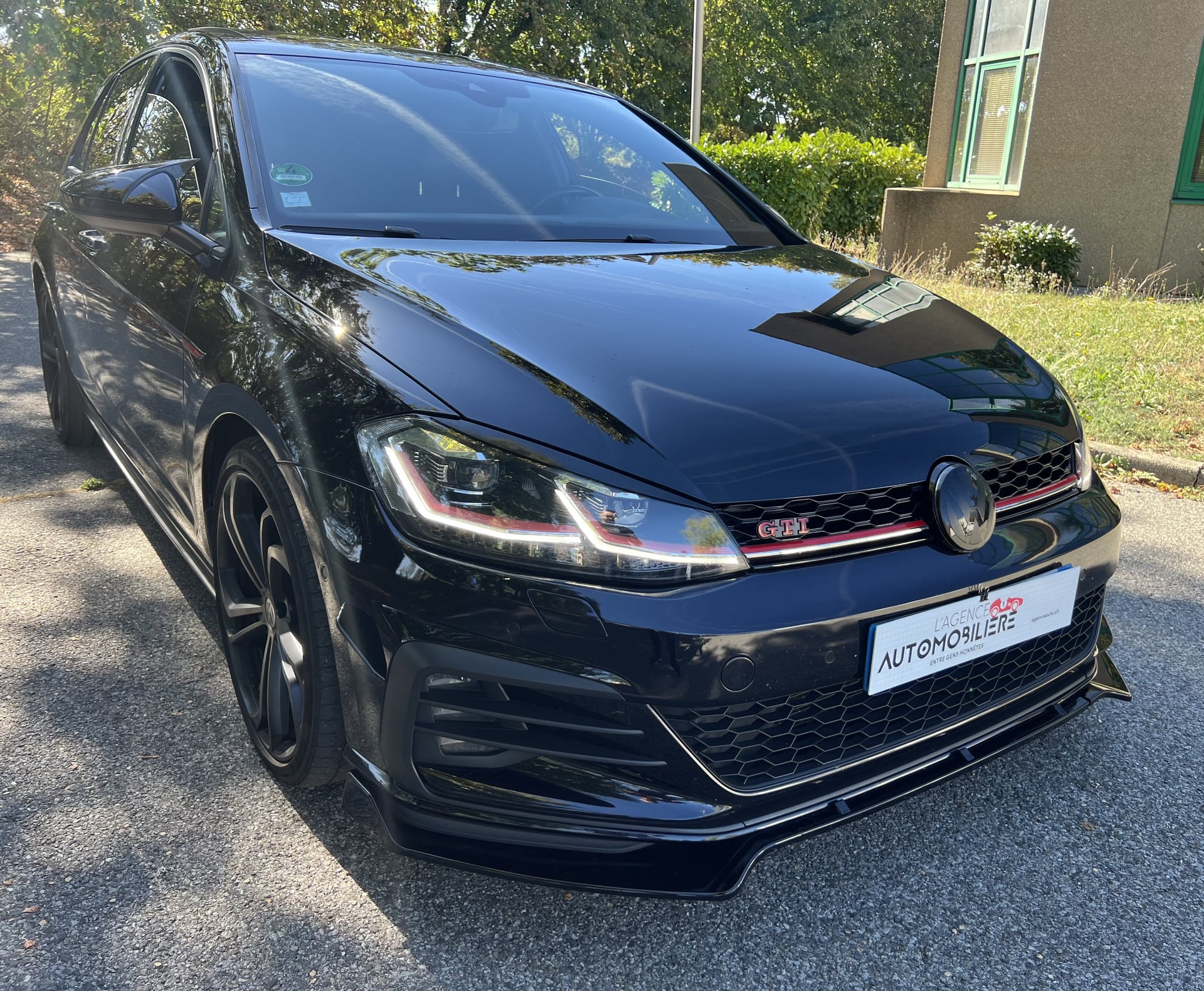 Volkswagen Golf VII GTI 2.0 TFSi 16V DSG6 230 cv / FULL OPTION