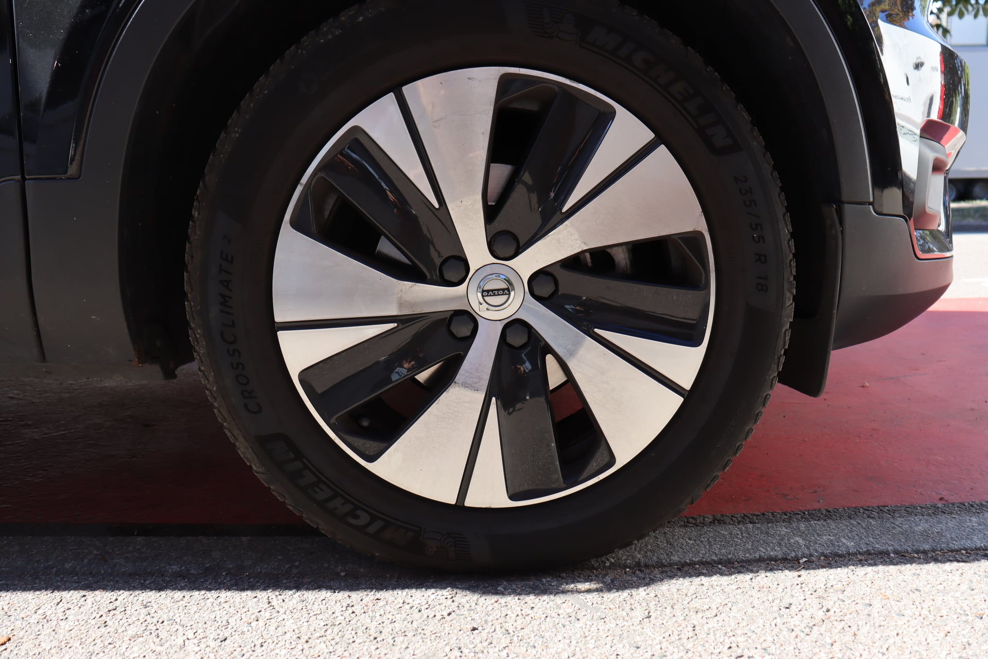 Volvo XC40 Ph.II T2 129 Business (Entretien à jour Volvo) — 37