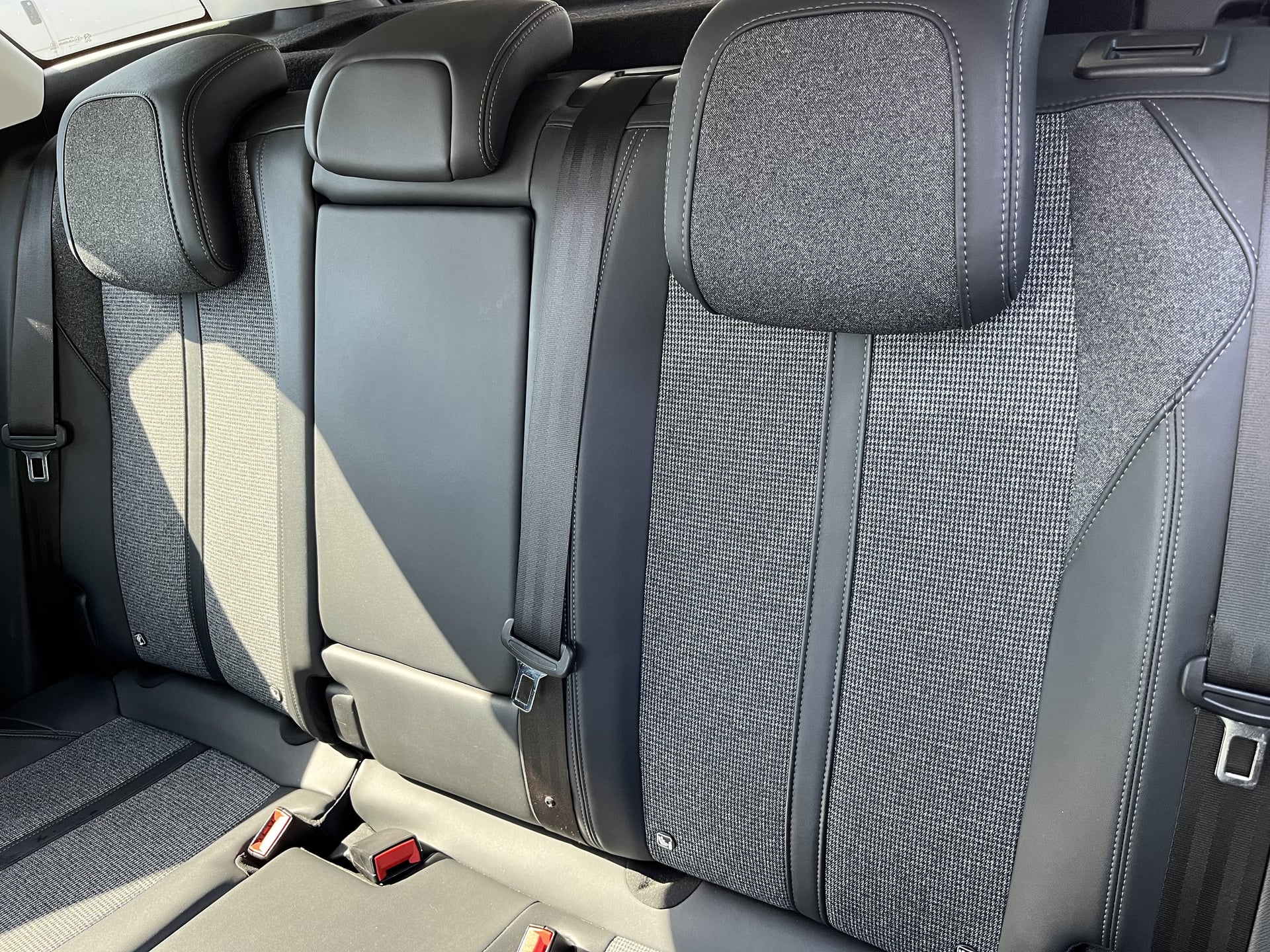 Peugeot 3008 II 1.2 PURETECH 130 CH ACTIVE EAT — 28