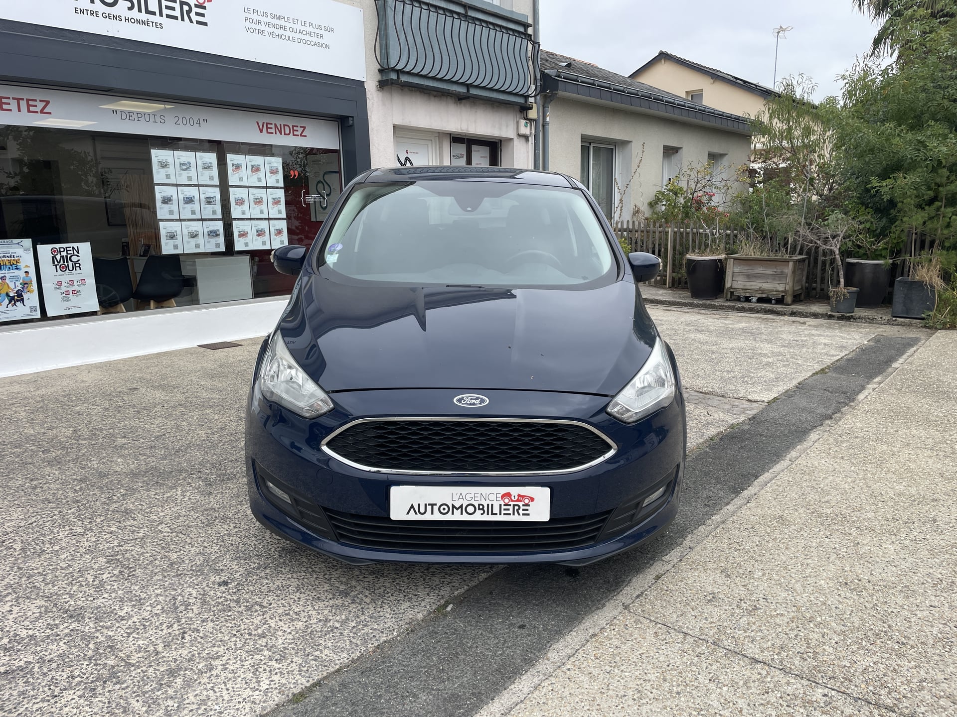 Ford C-Max 1.0 EcoBoost 125 cv Trend - Distribution à jour 2ème main — 2