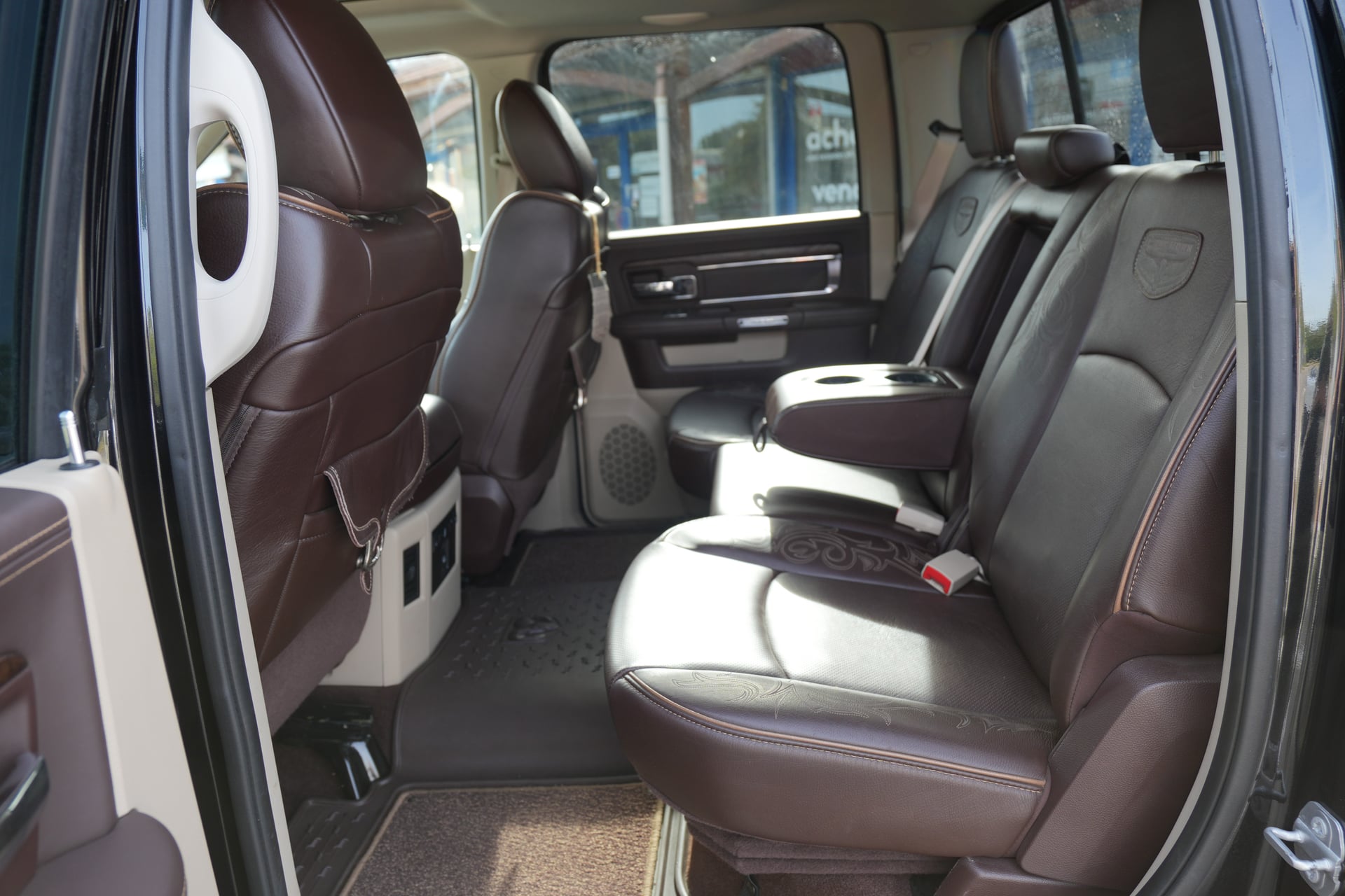 Dodge Ram 1500 3.0 V6 240 ECODIESEL CREW CAB LONGHORN — 40