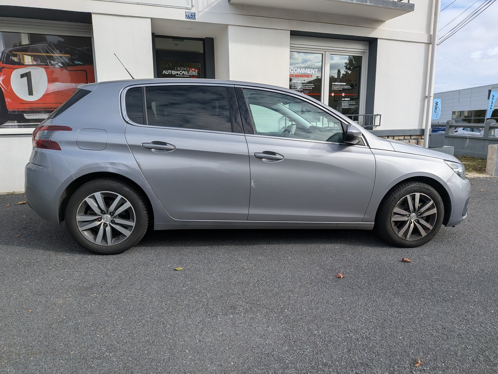 Peugeot 308 1.5 BLUE HDI 130 ALLURE PACK — 2