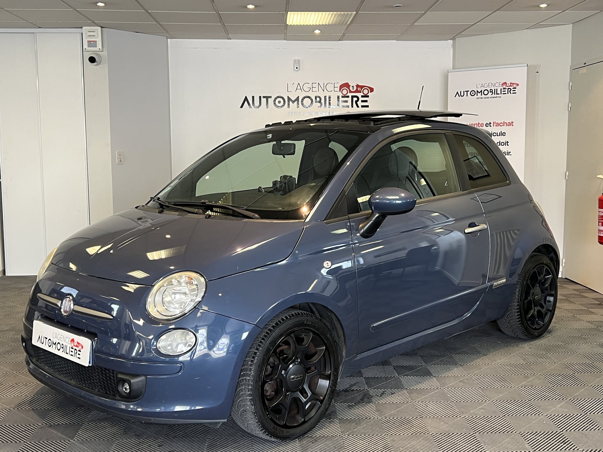 Fiat 500 0.9 TwinAir 85 CV Toit Ouvrant Radar Ar Historique complet