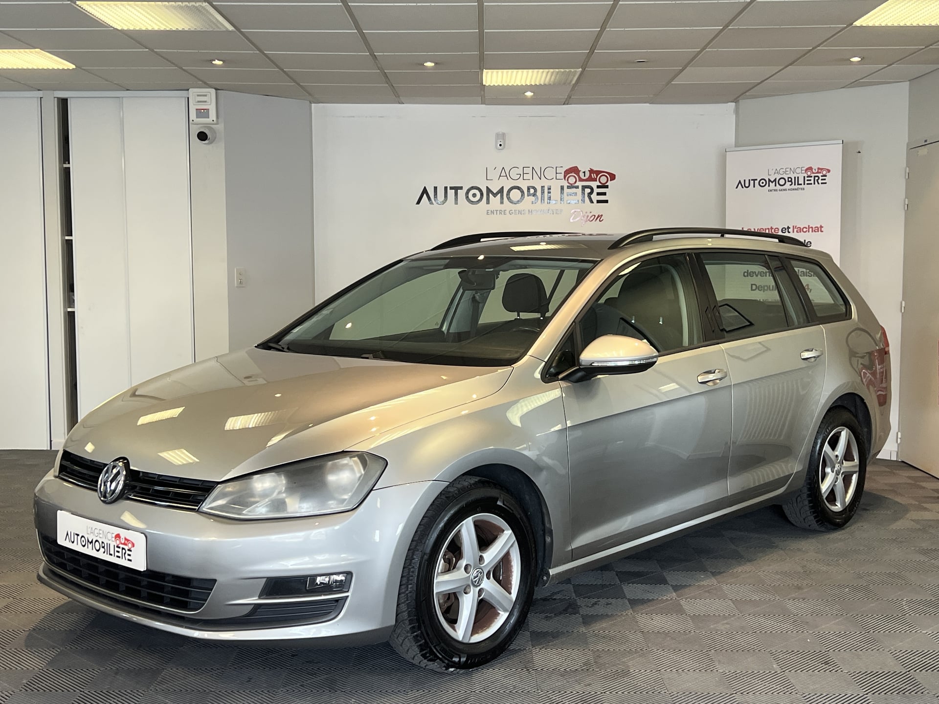 Volkswagen Golf 7 VII SW 1.6 TDI 105 CV Courroie changée Historique complet