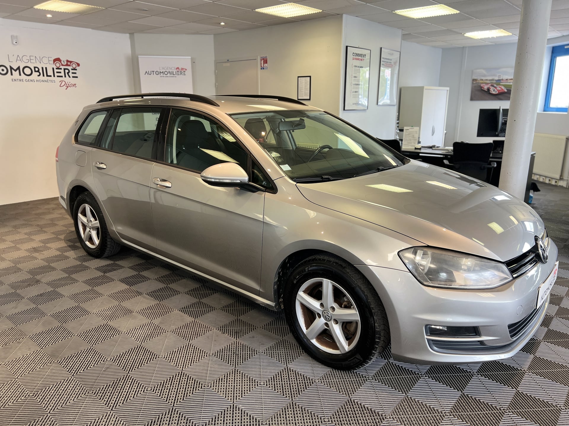 Volkswagen Golf 7 VII SW 1.6 TDI 105 CV Courroie changée Historique complet — 2