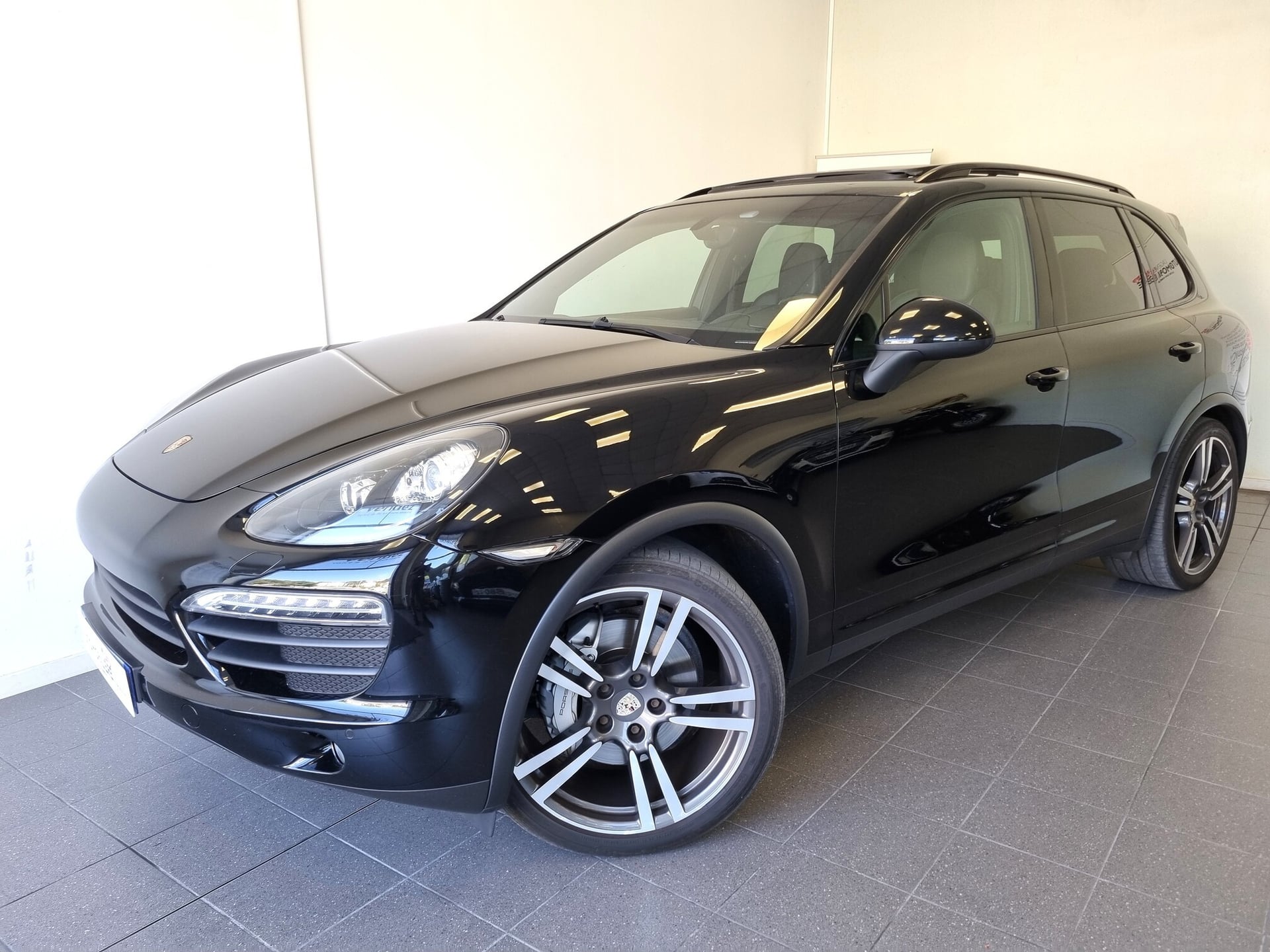 Porsche Cayenne S 4.8 V8 AWD 32V S 400 cv -PORSCHE APPROVED / 34 280 € D'OPTIONS