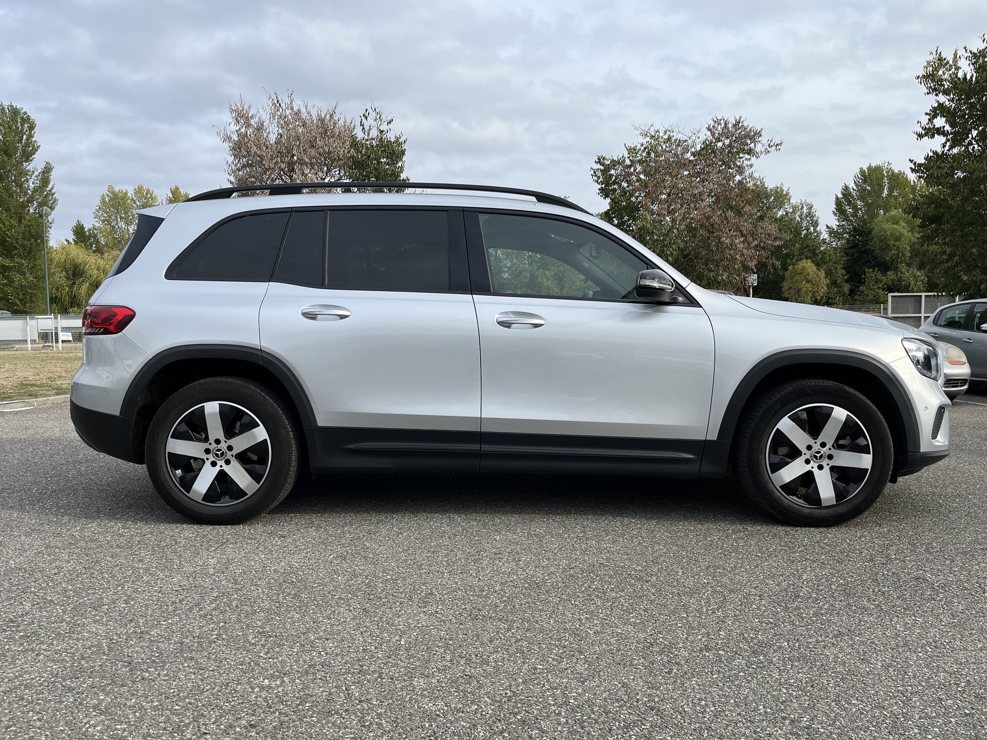 Mercedes-Benz GLB 200D 150cv PROGRESSIVE LINE - ENTRETIEN 100% MERCEDES- 7 places — 2