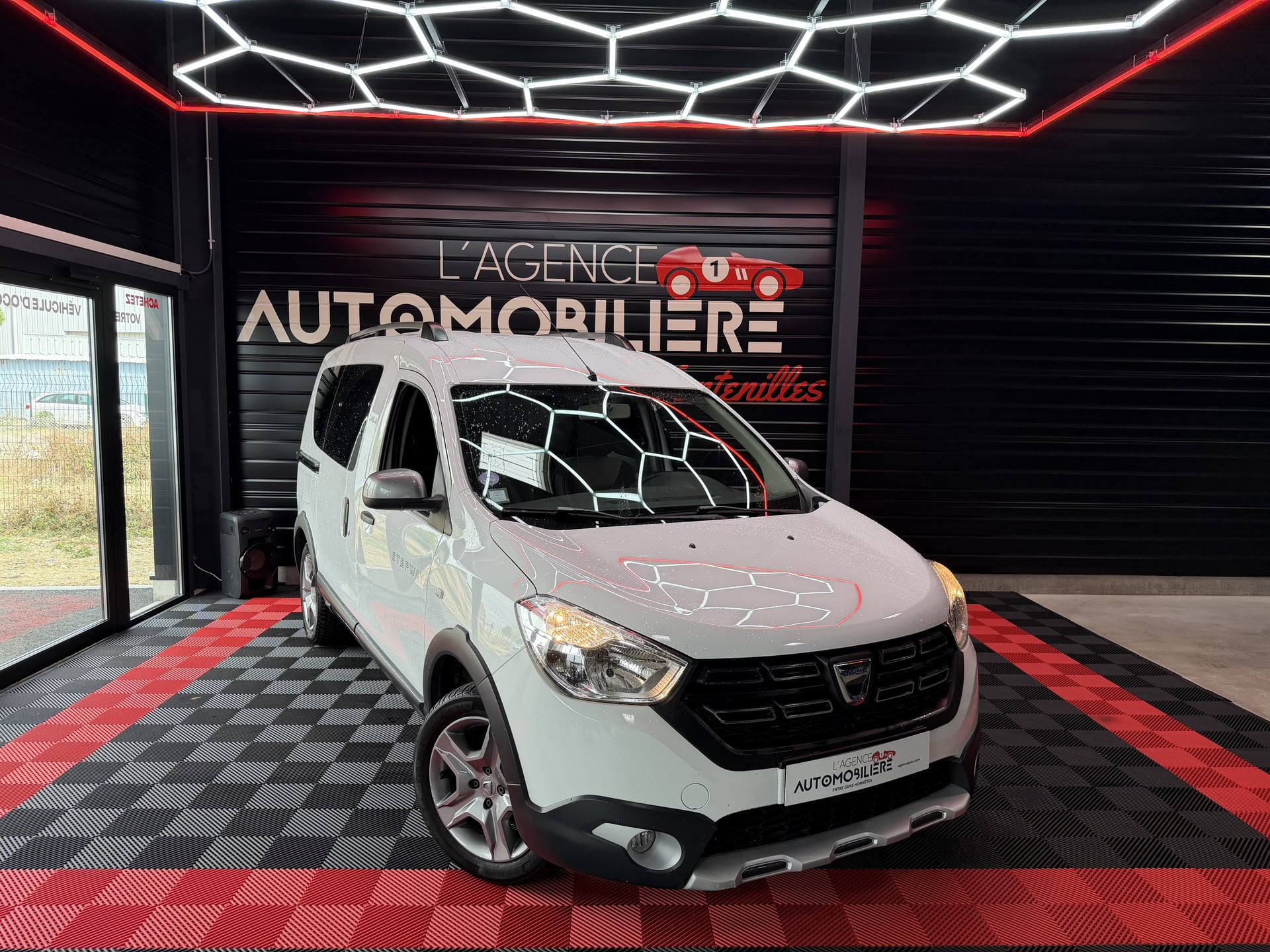 Dacia Dokker 1.2 Tce 115 Stepway + Attelage Garantie 12mois