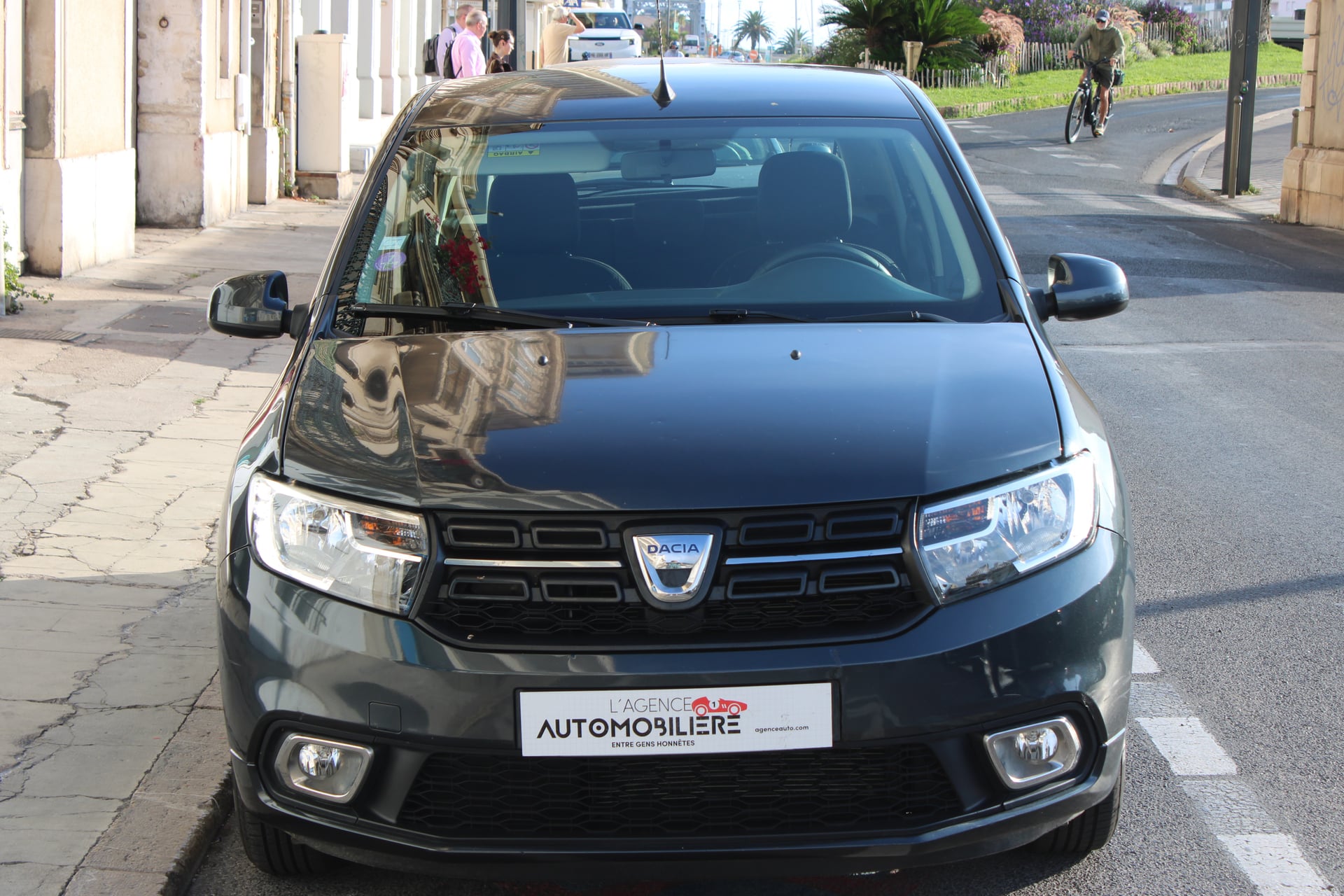 Dacia Sandero 1.0 SCE 75 CITY PLUS ( 1ère main, Radar de recul, Climatisation ... ) — 2
