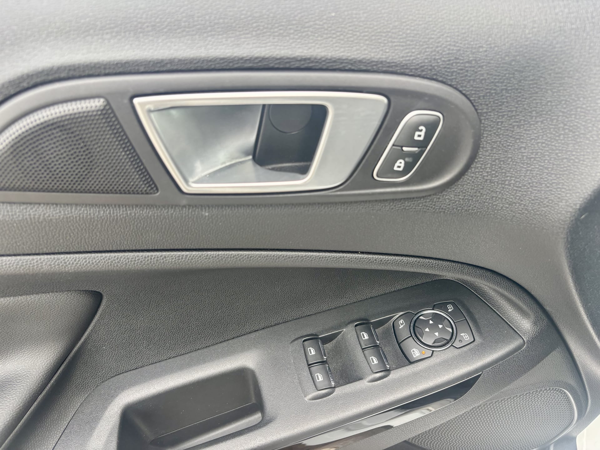 Ford Ecosport Phase 3 1.0 SCTi EcoBoost 12V 125 ch ST-LINE — 33