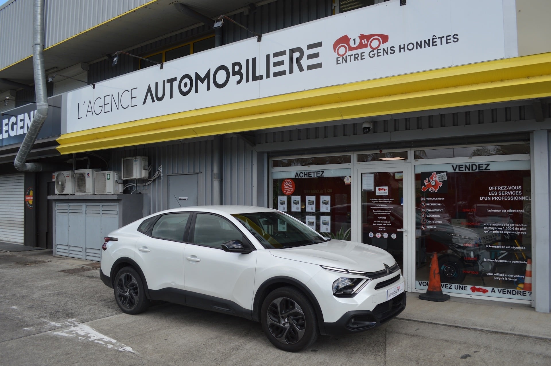 Citroen C4 X 1.5 BLUEHDI 130 S&S SHINE EAT8