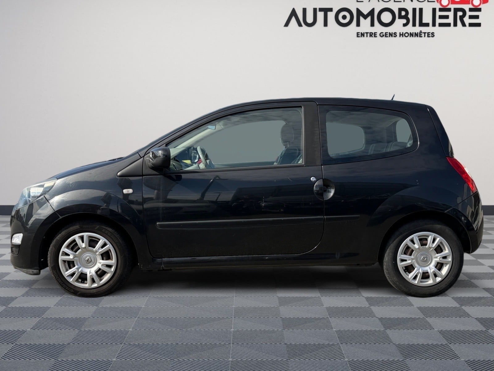 Renault Twingo II 1.2 LEV 16v 75 eco2 Privilège — 2