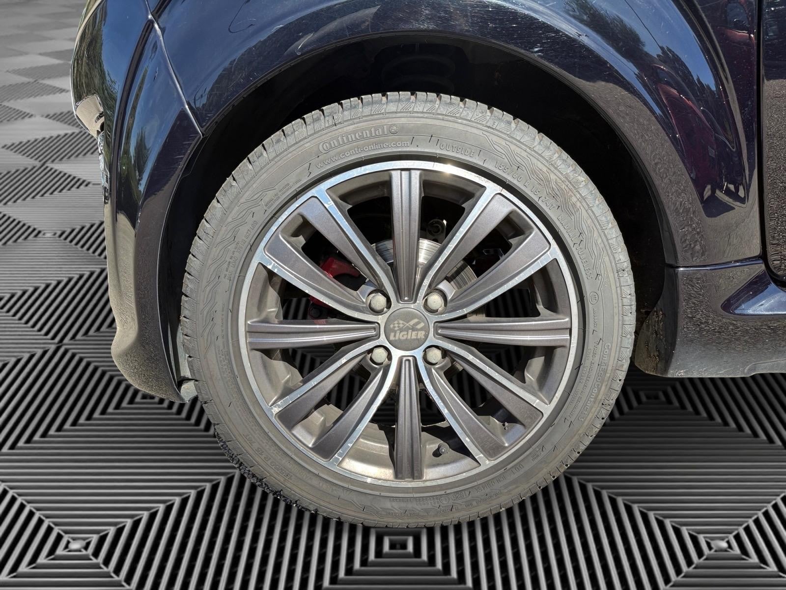Ligier JS50 0.5 DCI 5 REVOLUTION SPORT ICE BVA — 18