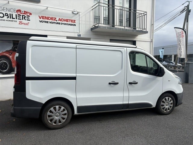 Renault Trafic 1.6 DCI 120 CH CONFORT L1 H1 — 2