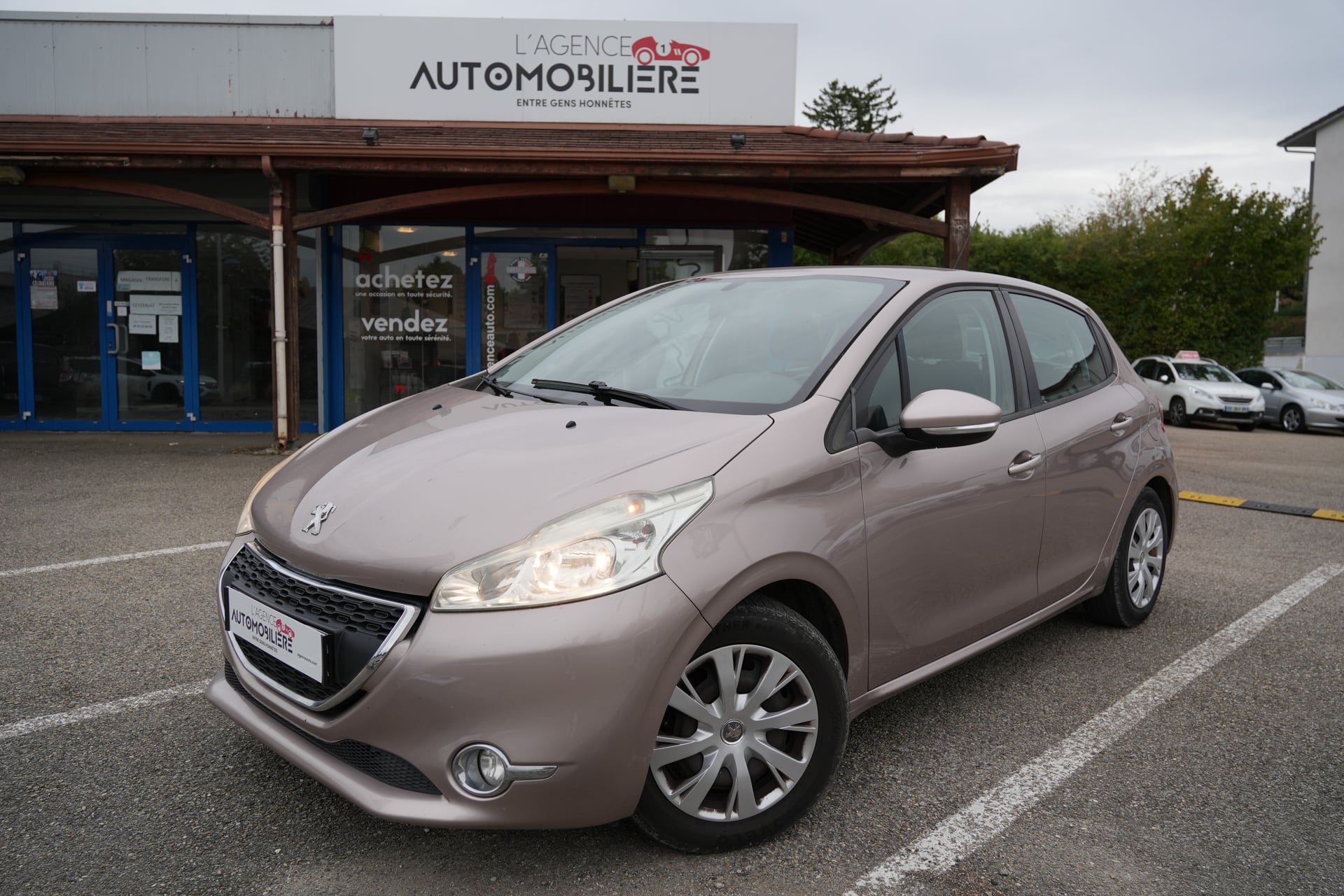 Peugeot 208 1.6 E-HDI FAP 92 ACTIVE 5P