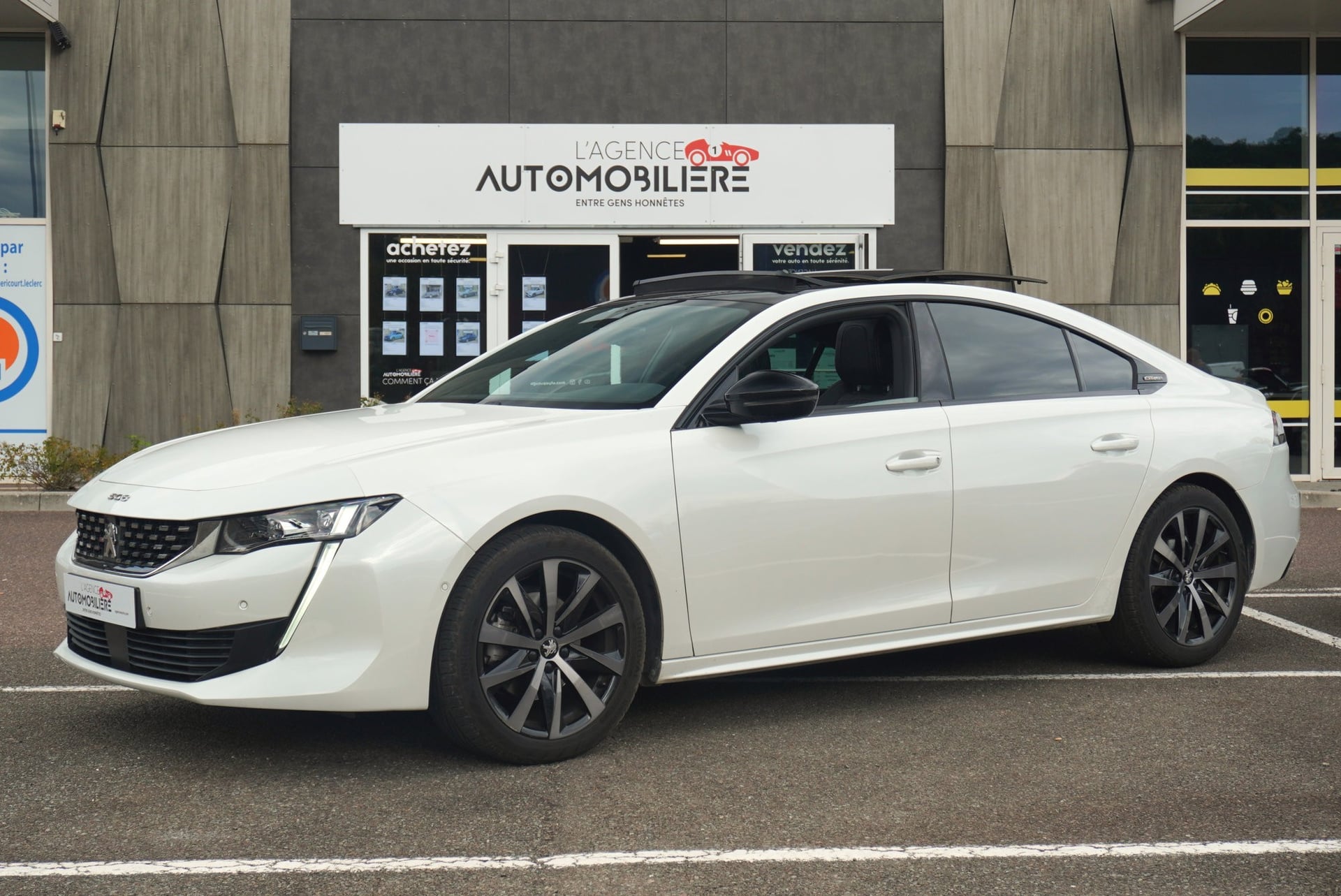 Peugeot 508 II GT Line 1.6 THP 180 ch EAT8 Toit Ouvrant Focal Attelage