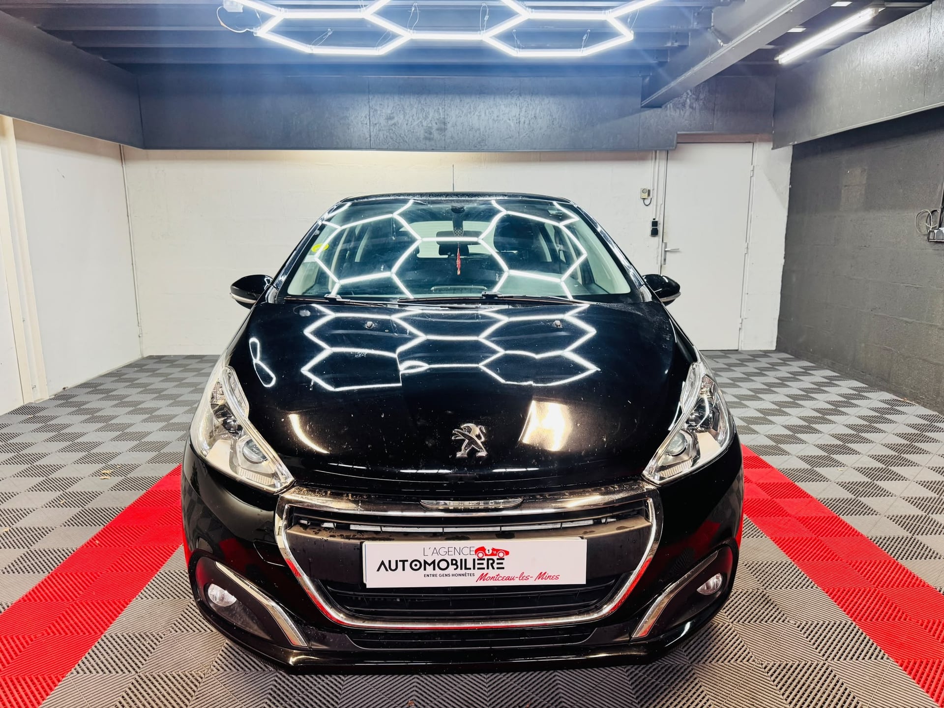 Peugeot 208 I Phase 2 5 Portes 1.5 Blue HDi S&S 100 cv — 2