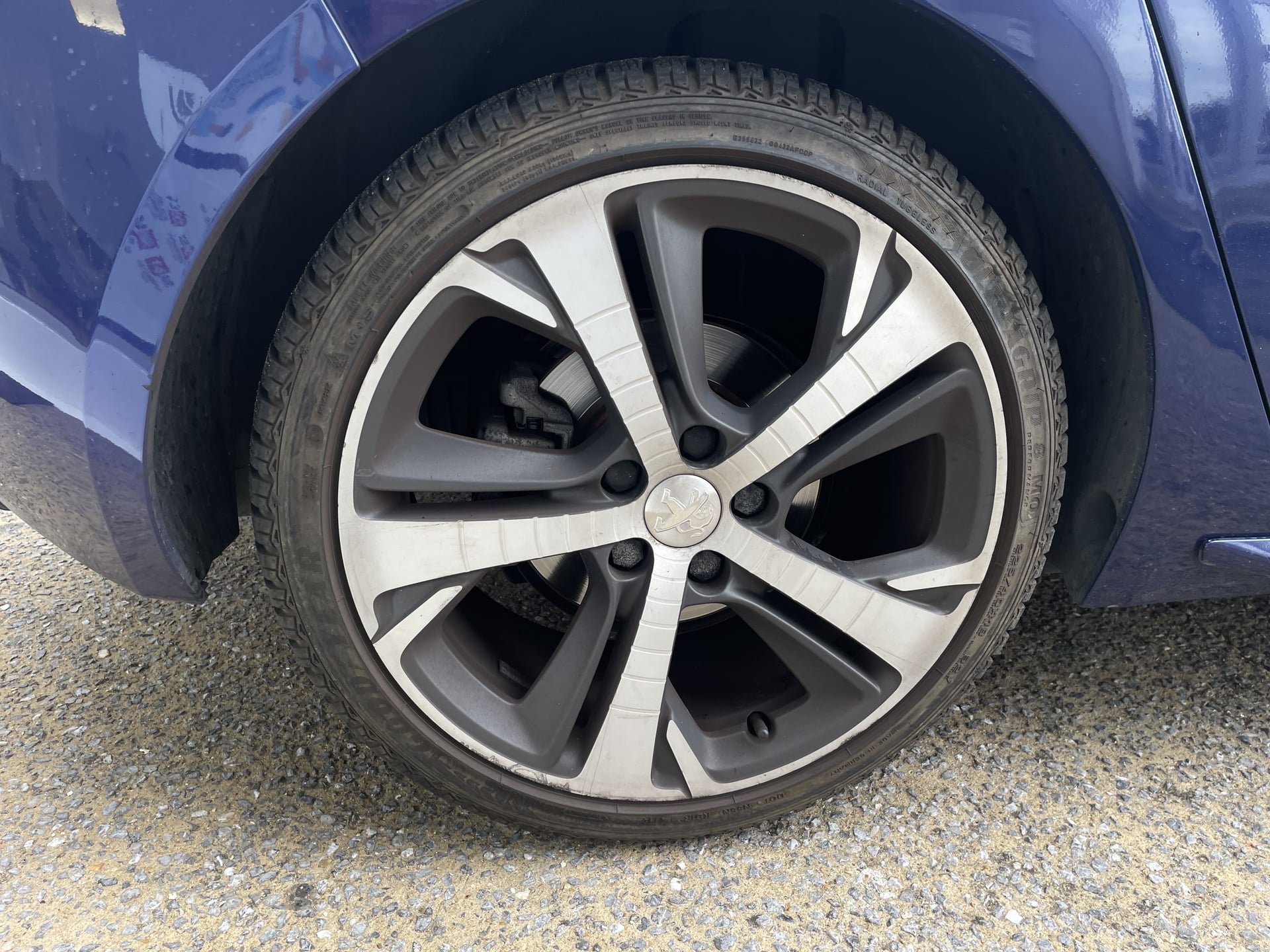Peugeot 308 II GT 2.0 BlueHDi EAT6 S&S 180 cv — 26