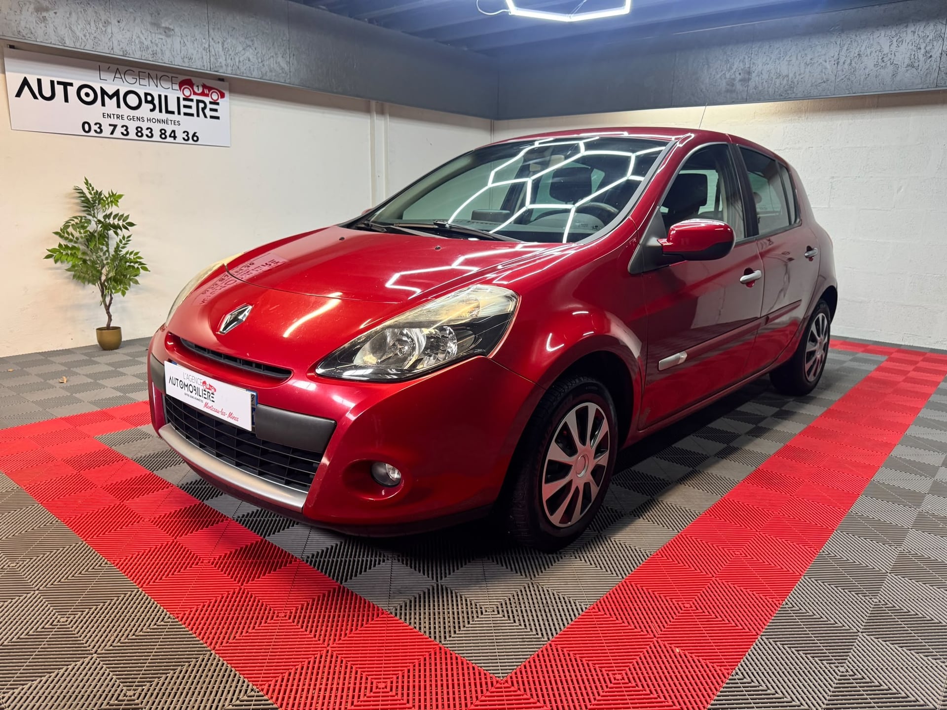 Renault Clio 1,2 TCE 101 DYNAMIQUE- GARANTIE 12 Mois