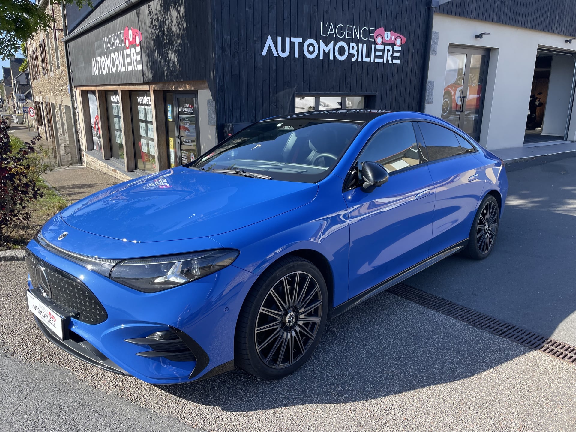Mercedes-Benz CLA 350 EQ 4MATIC 85KW LIMITED EDITION