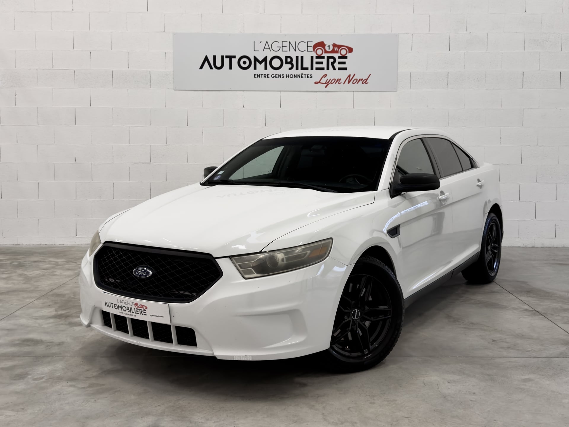Ford Taurus Police Interceptor Sedan V6 3.5 292 FlexFuel – Immat France - Homologuée - Nombreux frais récents - Garantie 6 mois